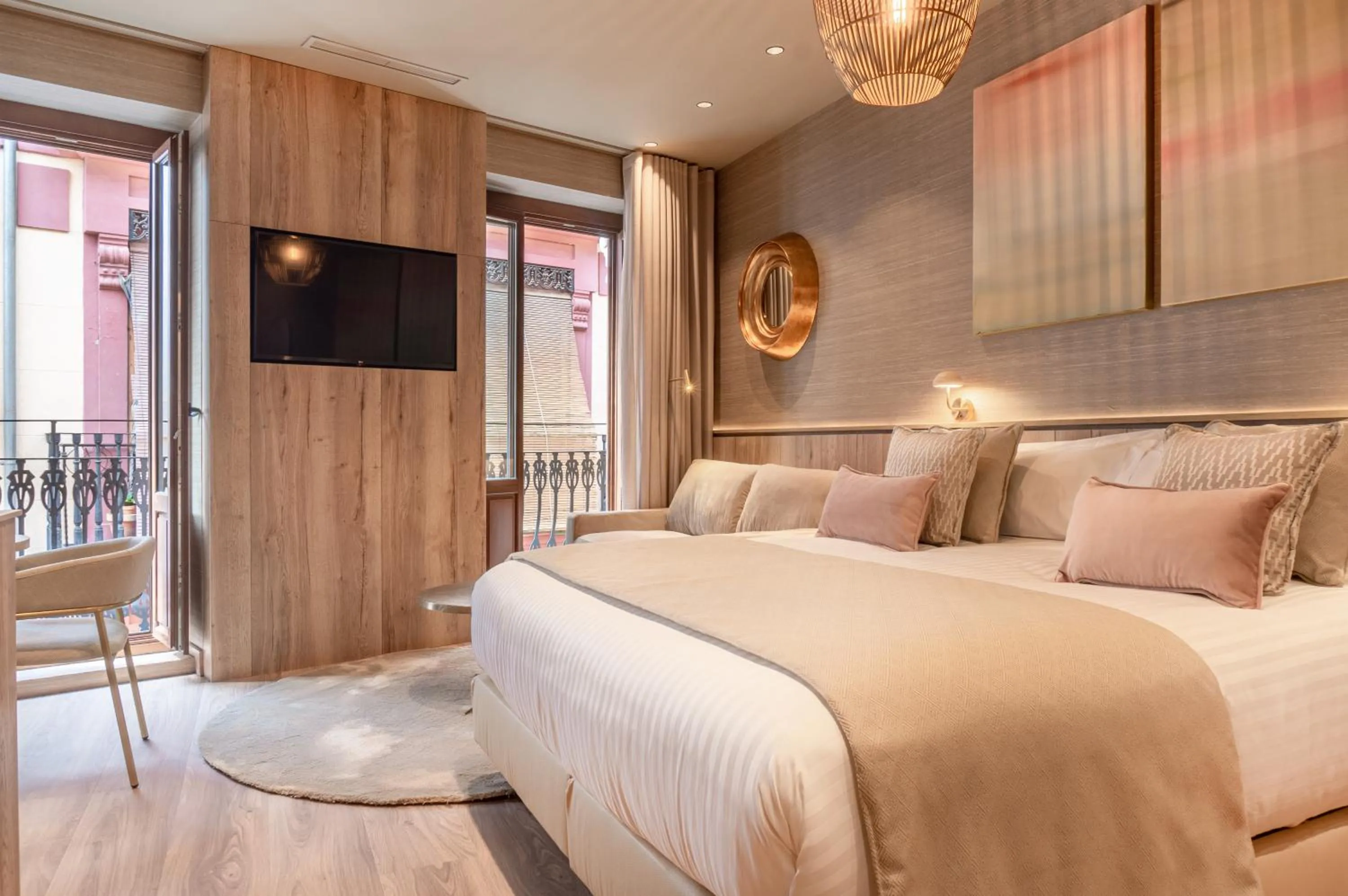 TV and multimedia, Bed in The Valentia Corretgería