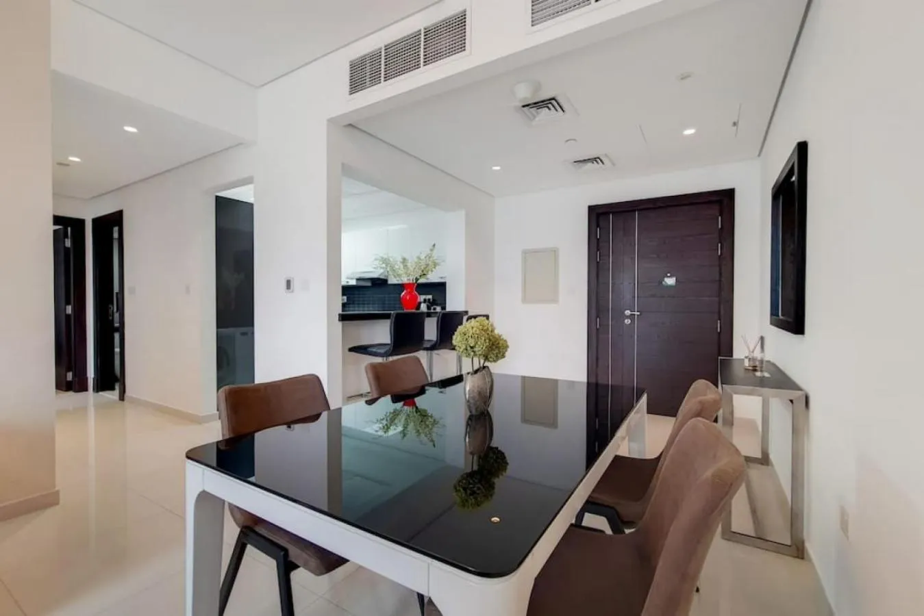 Dining area in Silverene Tower B, Dubai Marina - Vibrant Two Bedroom