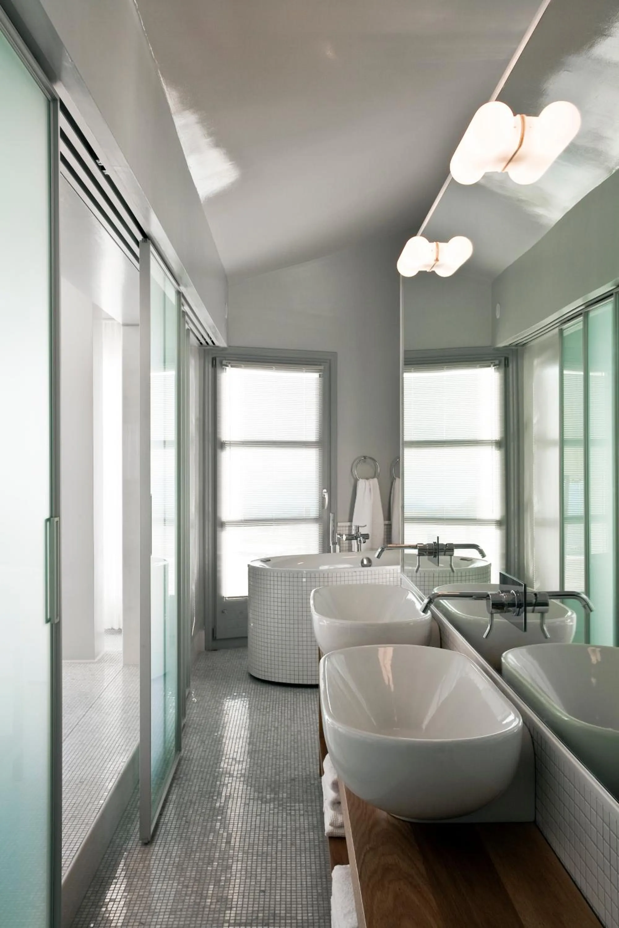 Bathroom in The Majestic Hotel