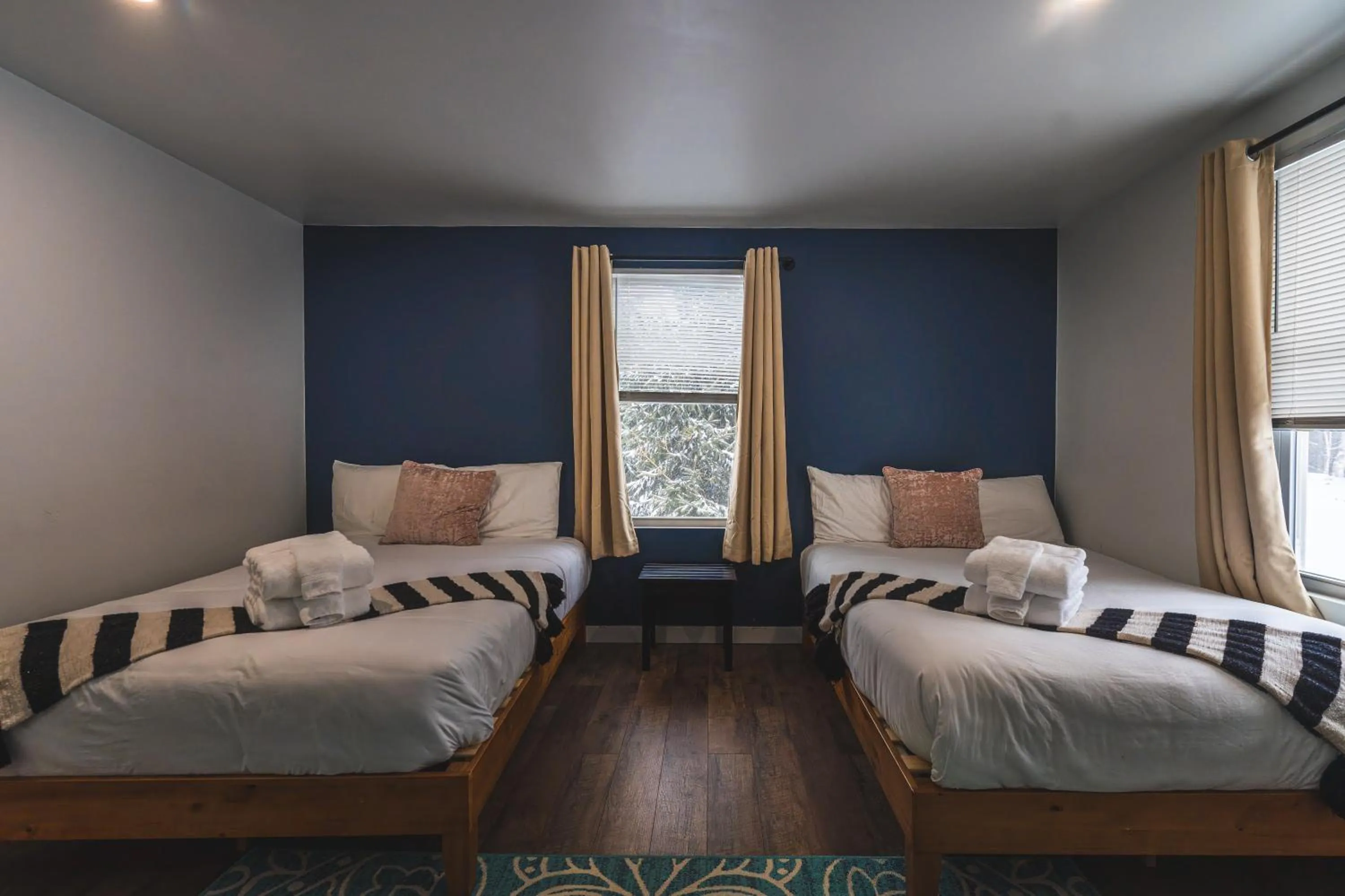 Bedroom, Bed in Wolfjaw Lodge