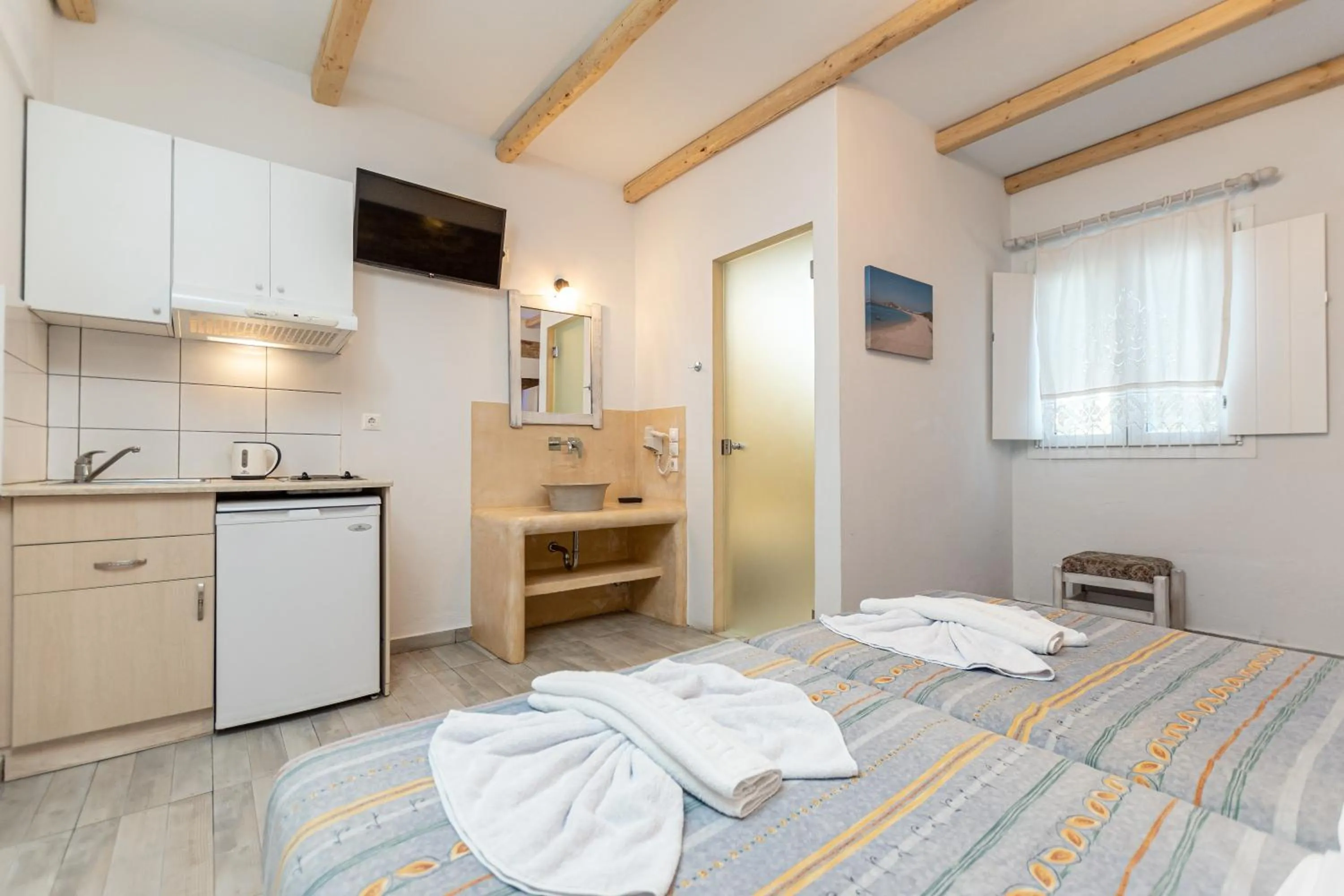 Bedroom, Bed in Agios Prokopios Hotel