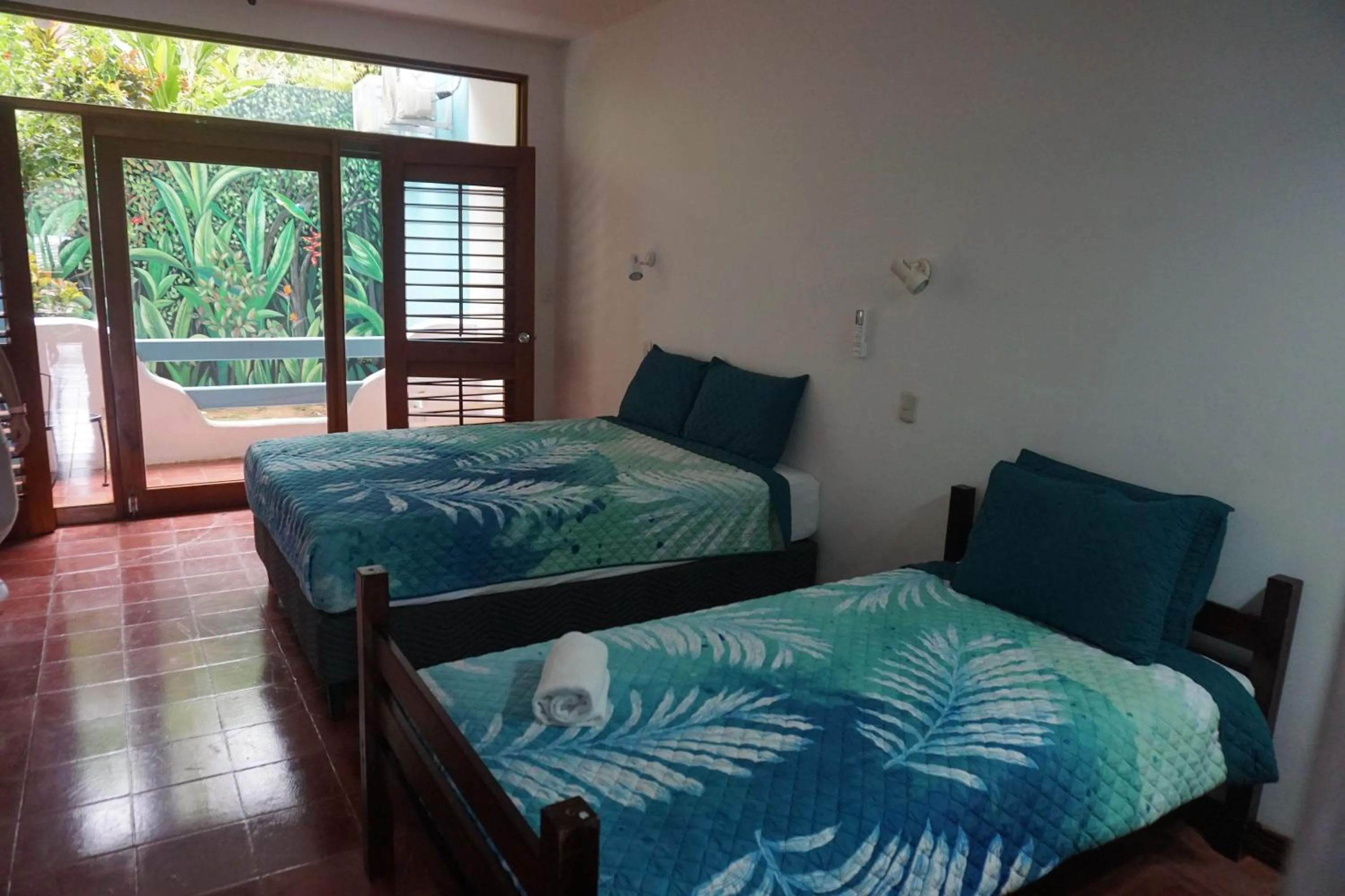 Patio, Bed in Hotel Planeta Sano