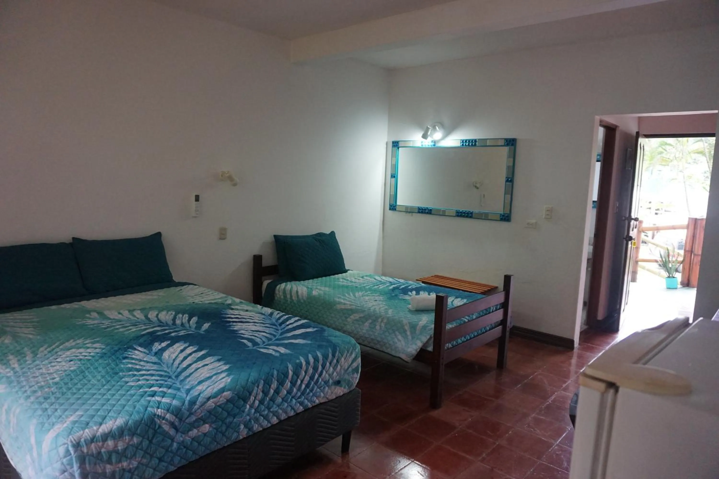 Bedroom, Bed in Hotel Planeta Sano