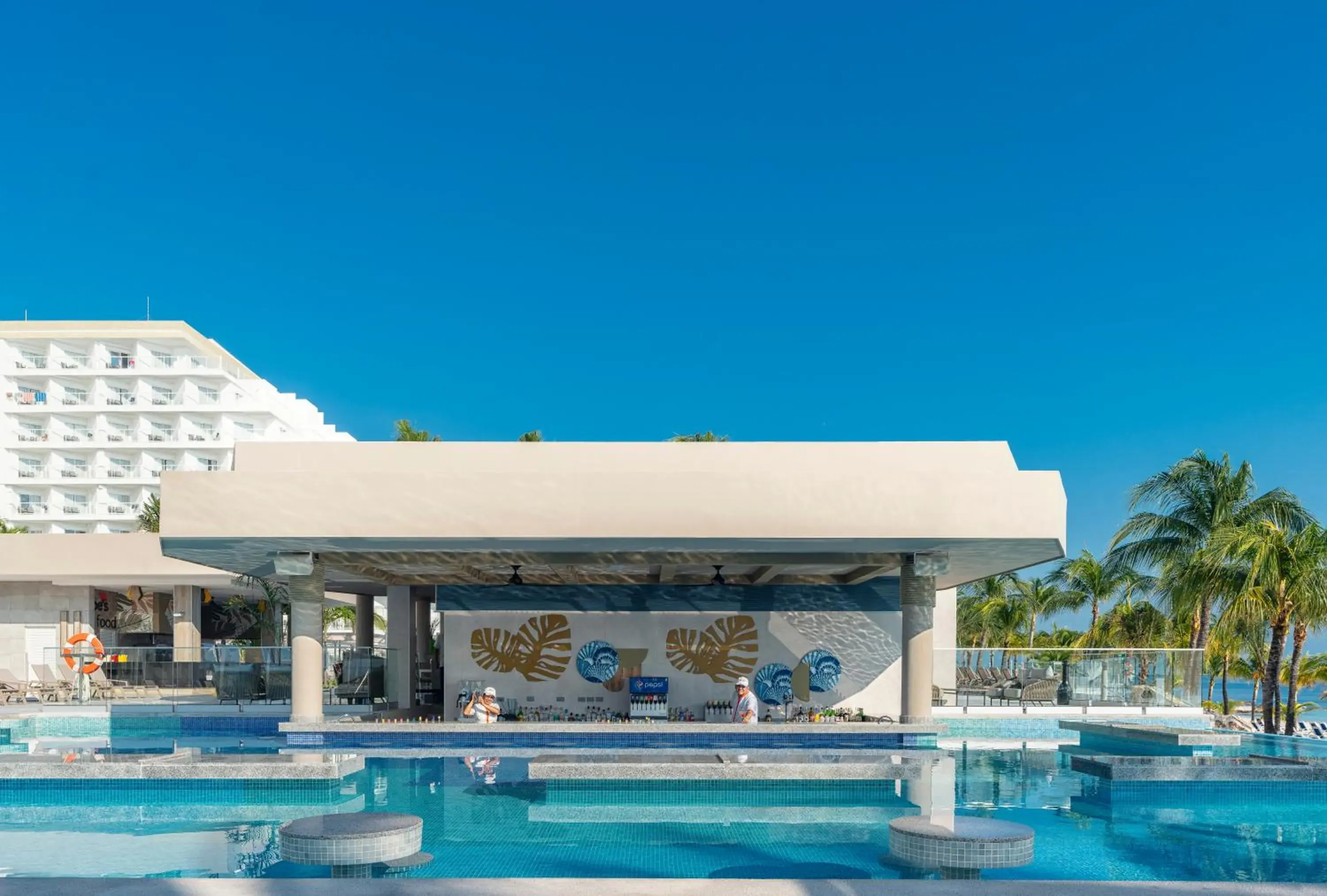 Swimming pool in Riu Caribe - All Inclusive Swimming pool in Riu Caribe - All Inclusive