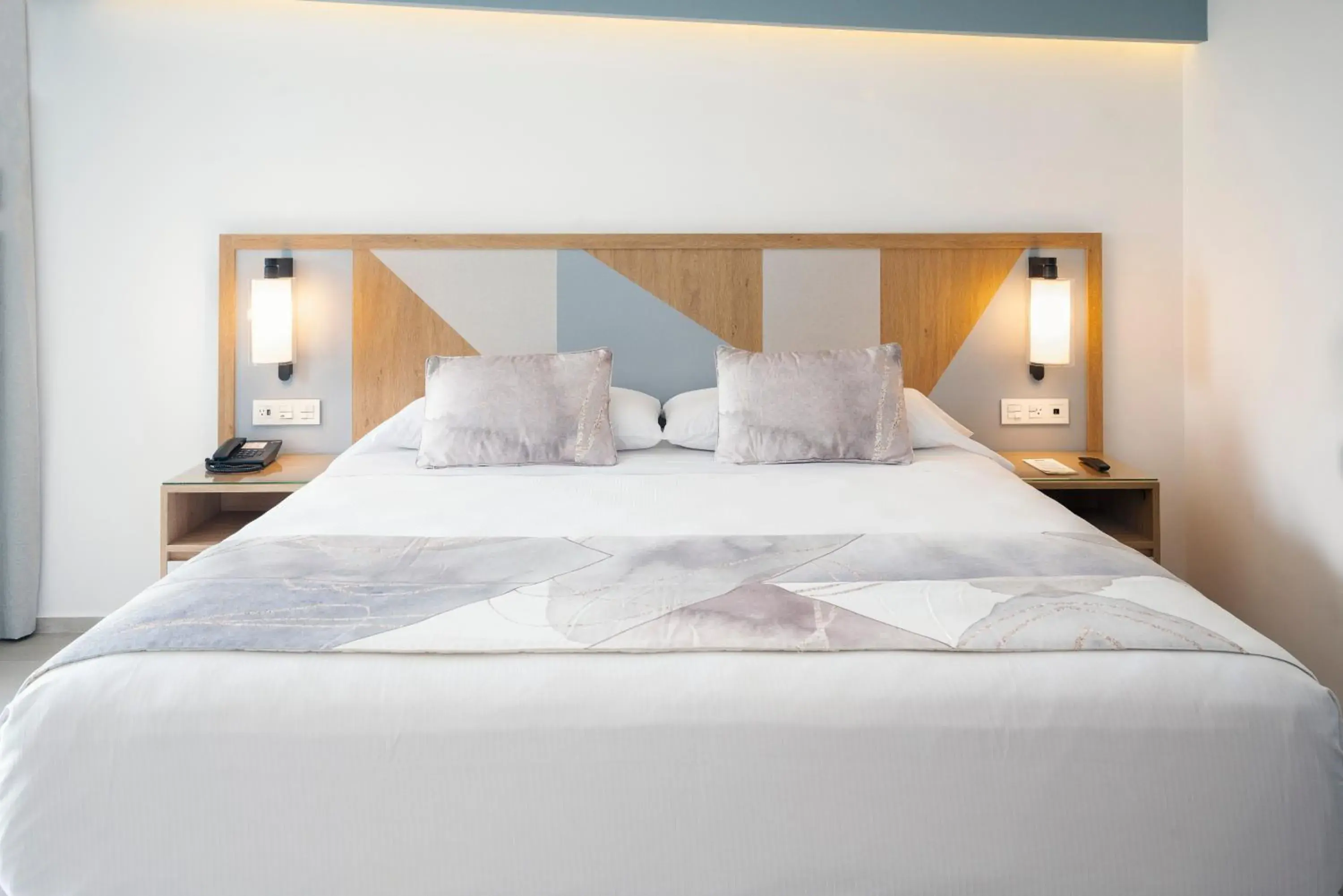 Bed in Riu Caribe - All Inclusive Bed in Riu Caribe - All Inclusive