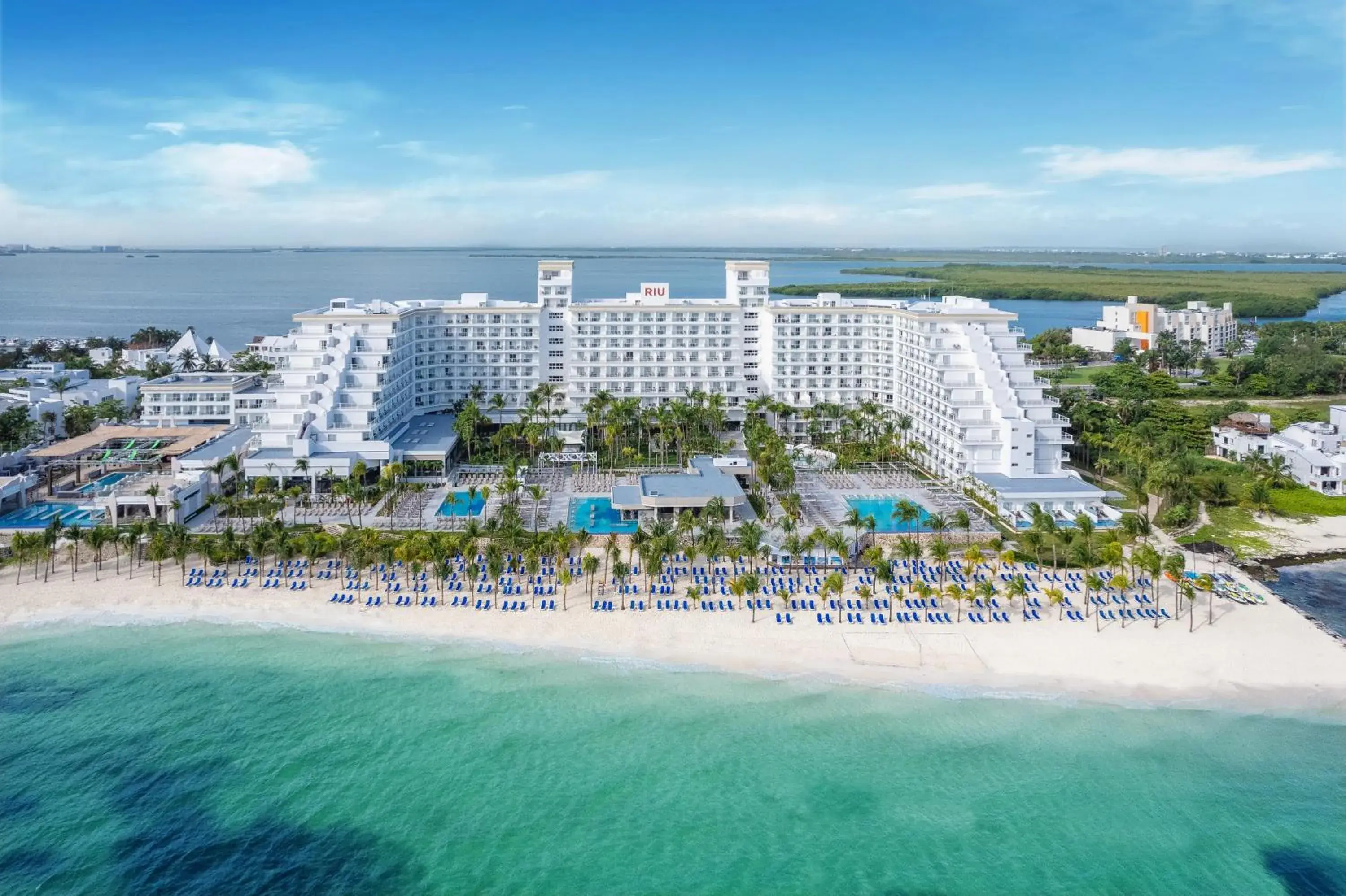 Property building in Riu Caribe - All Inclusive Property building in Riu Caribe - All Inclusive
