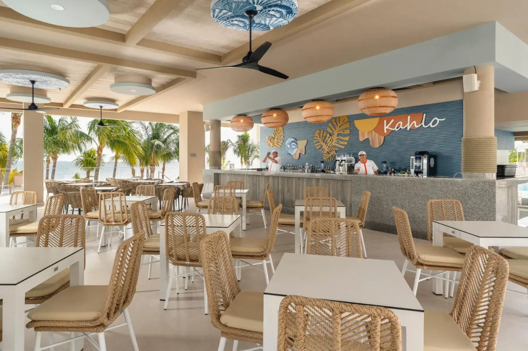 Lounge or bar in Riu Caribe - All Inclusive Lounge or bar in Riu Caribe - All Inclusive