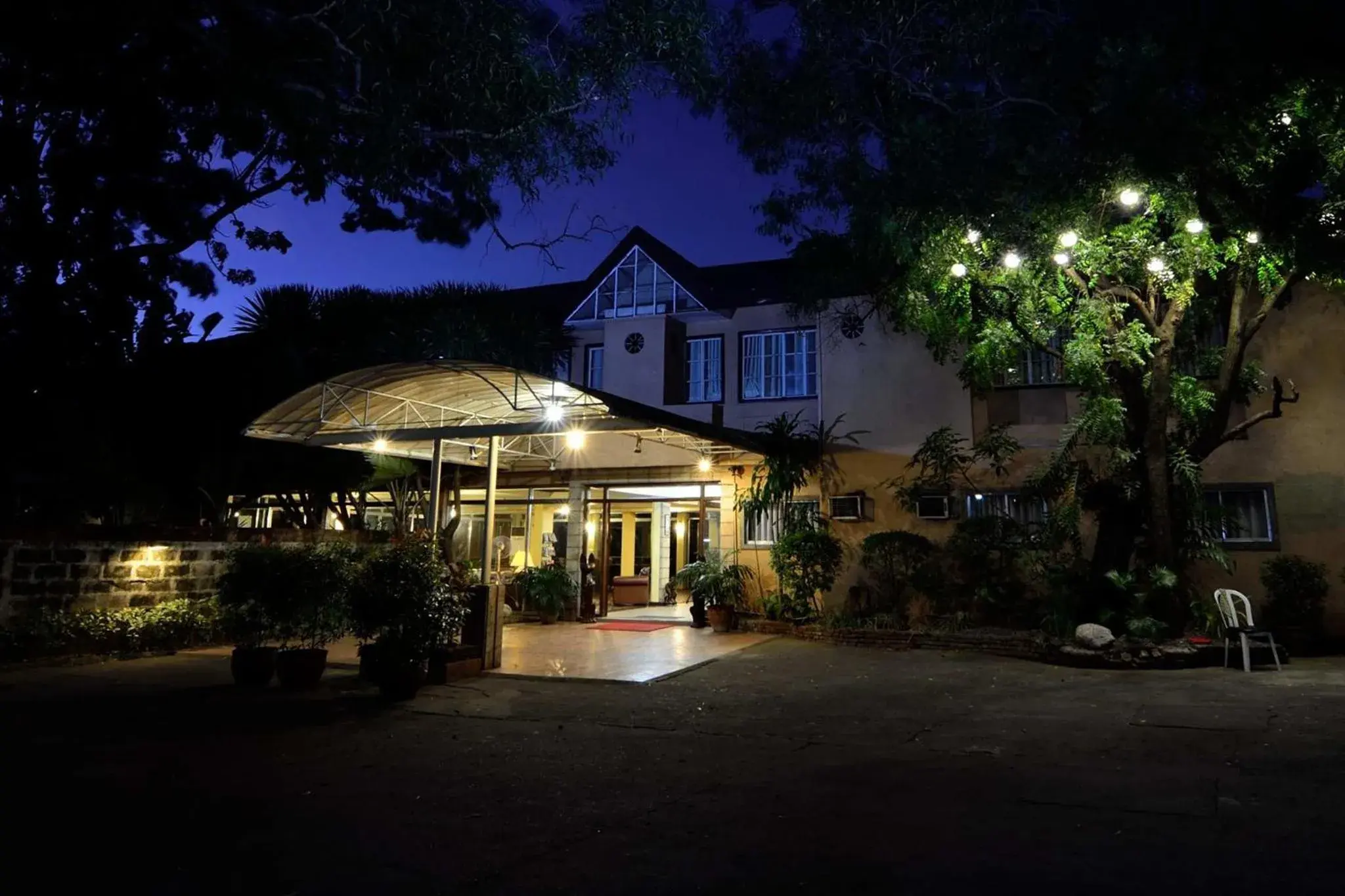 Property building in Chito's Hotel Property building in Chito's Hotel