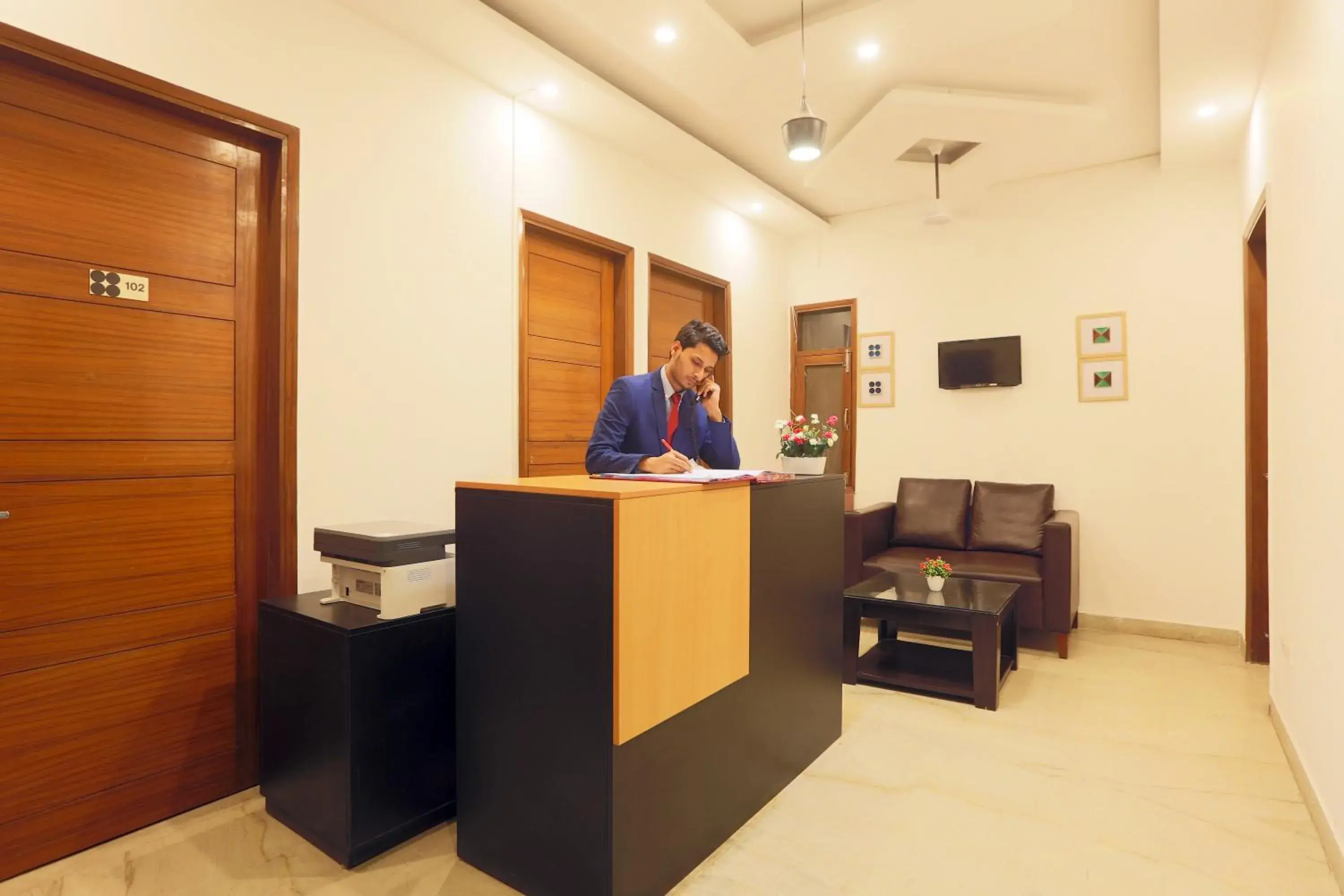Lobby or reception in Hotel Surya Palace By Aura Lobby or reception in Hotel Surya Palace By Aura