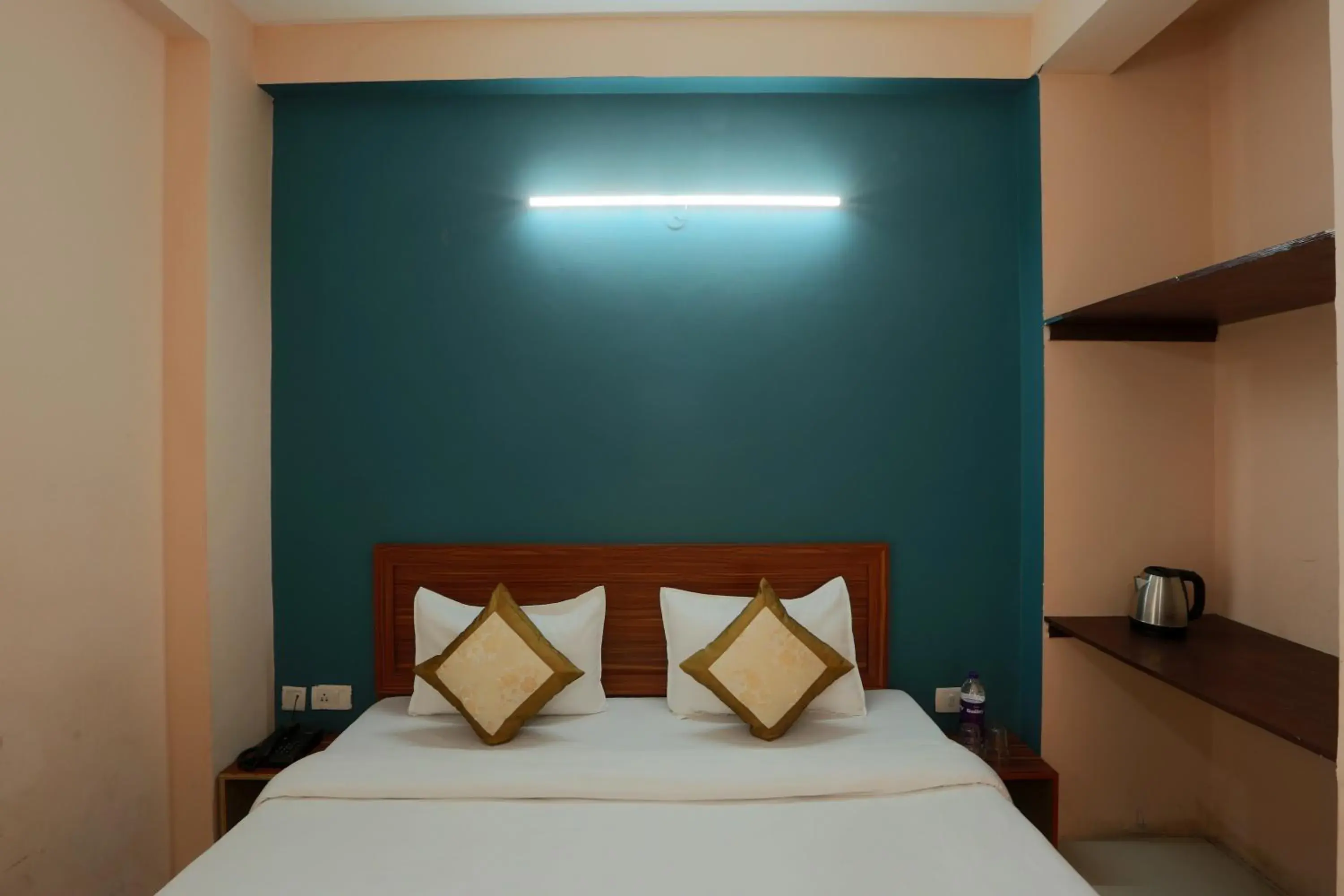 Bed in Hotel Surya Palace By Aura Bed in Hotel Surya Palace By Aura