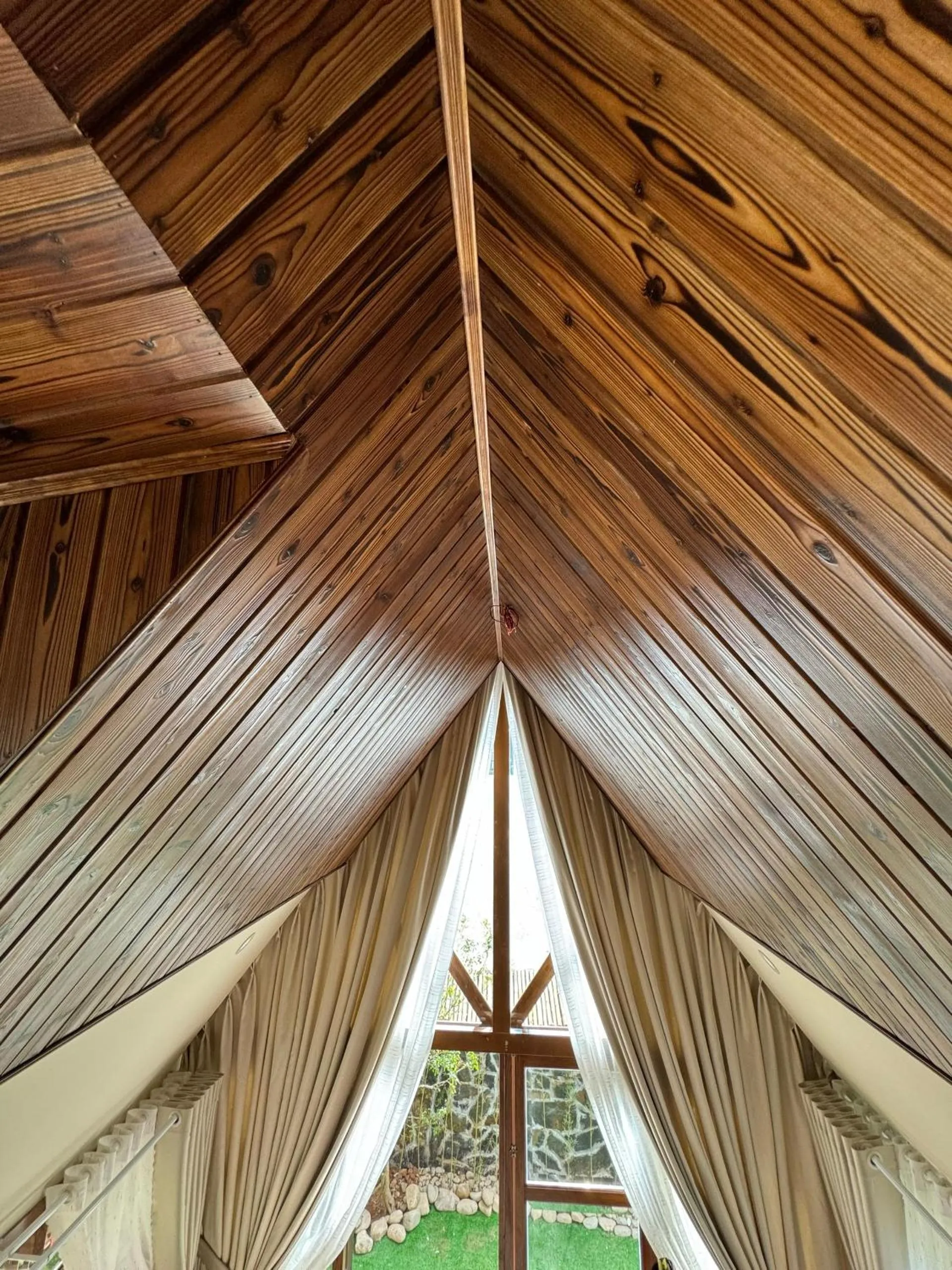 hair dresser in Nhà Sói Homestay Da Lat