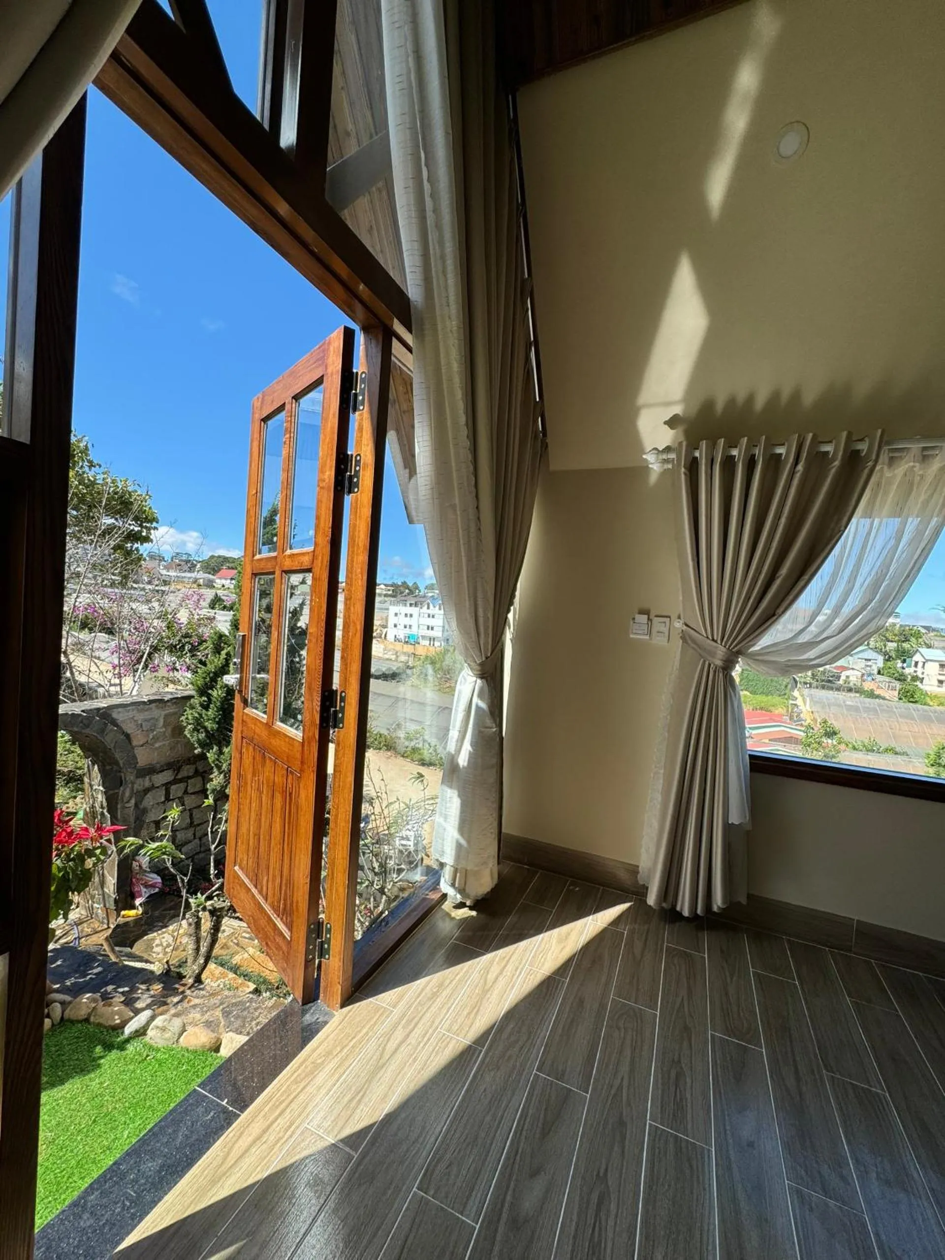 Garden in Nhà Sói Homestay Da Lat