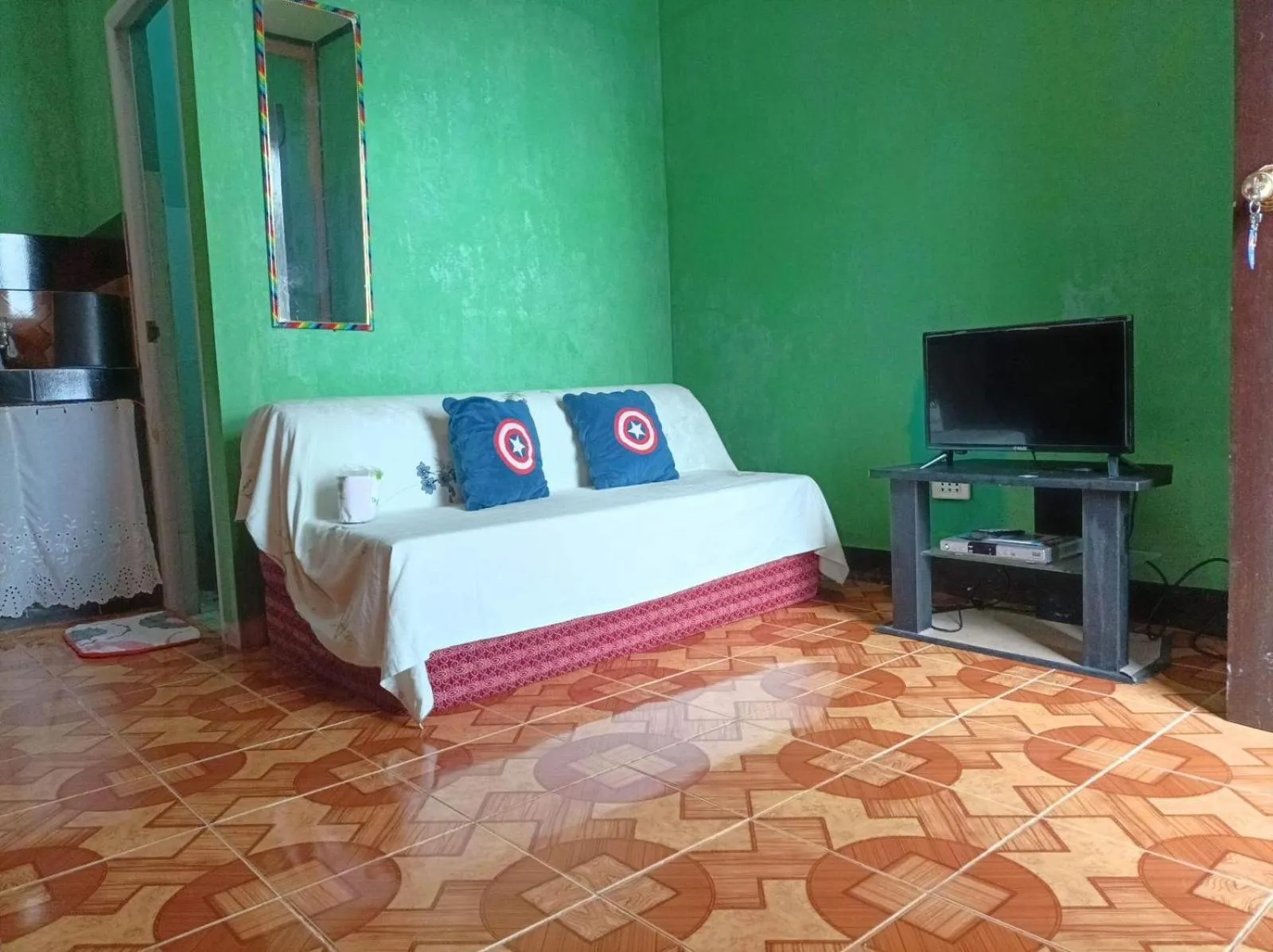 Communal lounge/ TV room in El Krimphoff Resort