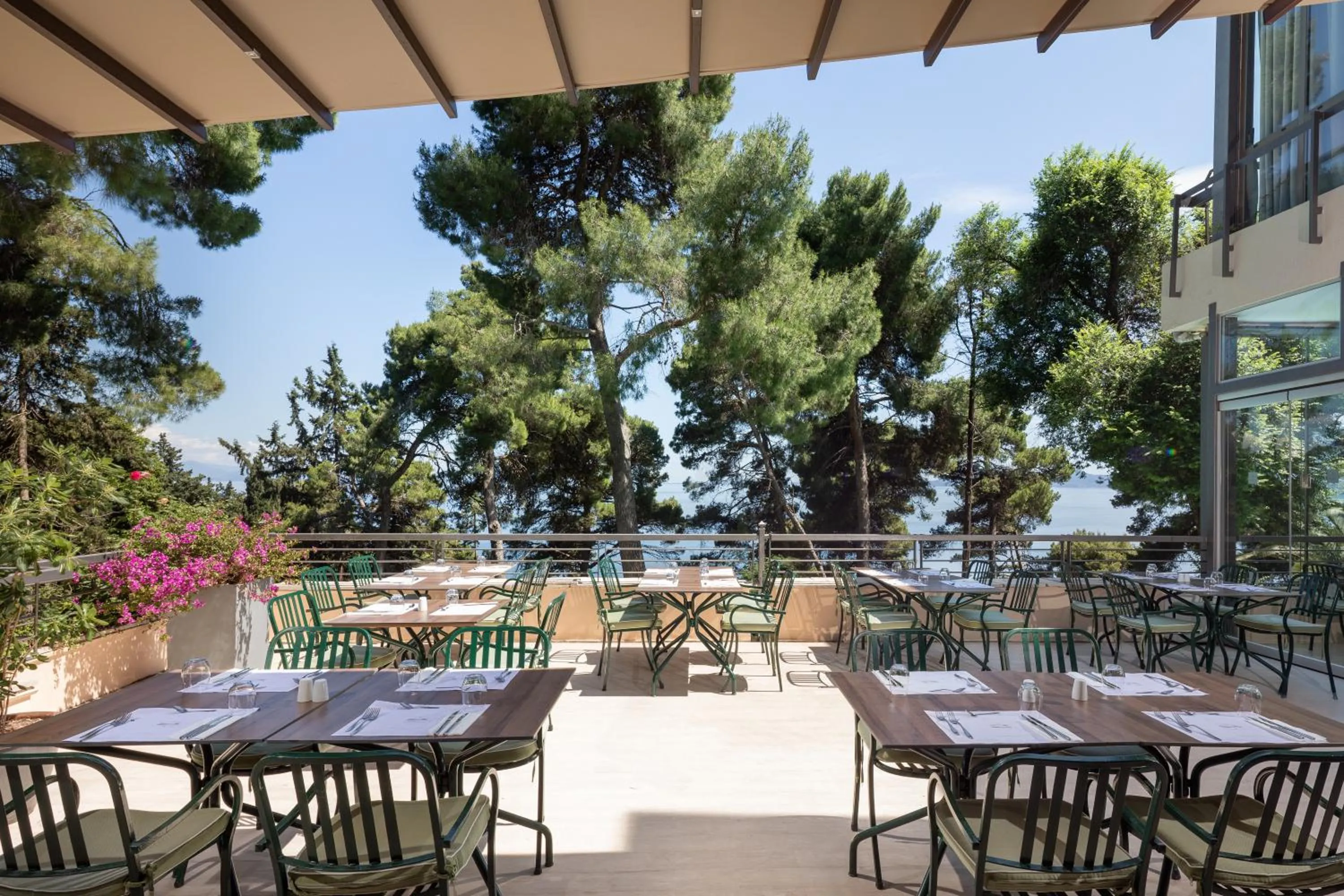 Restaurant/places to eat in Corfu Holiday Palace