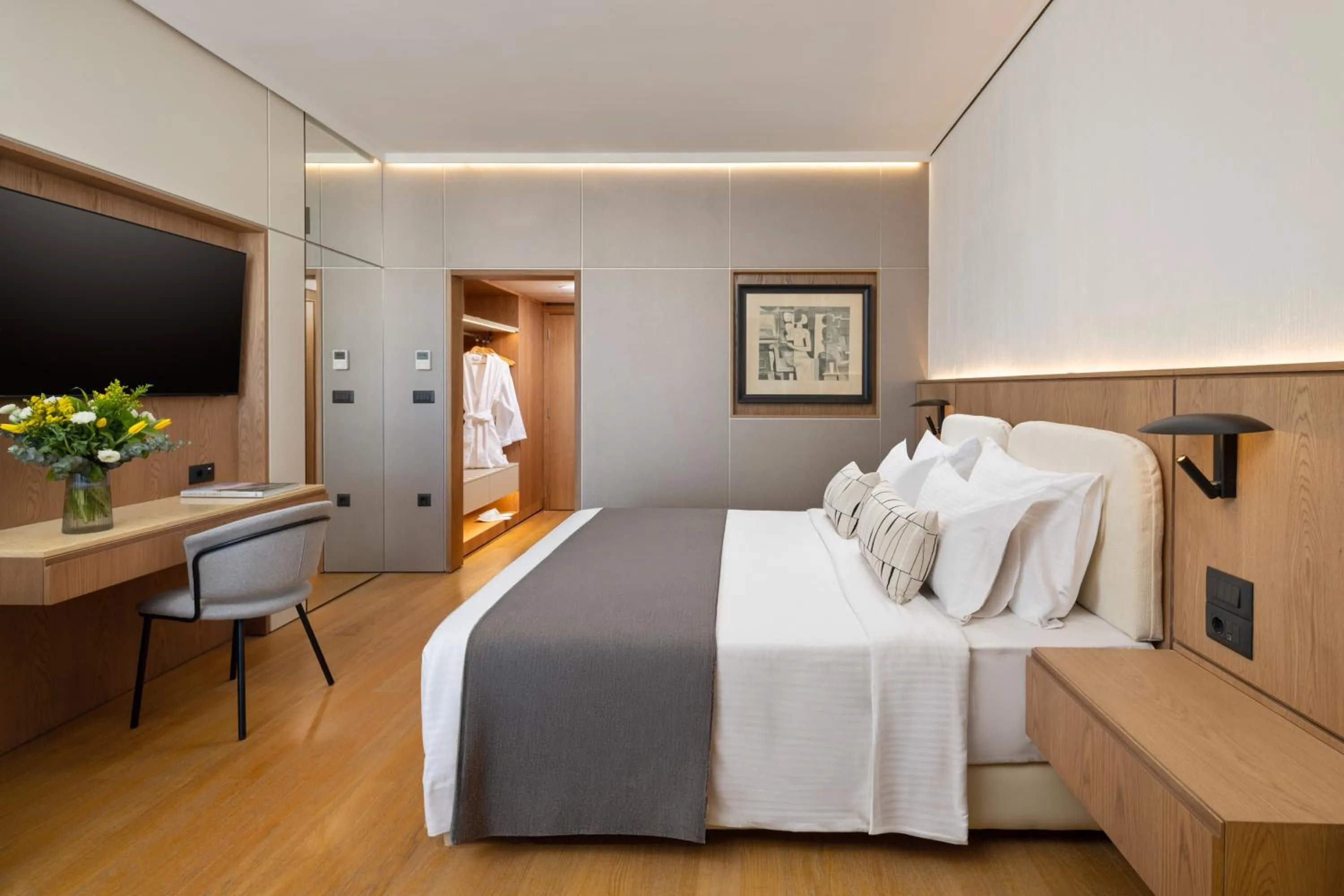 Bedroom, Bed in Corfu Holiday Palace