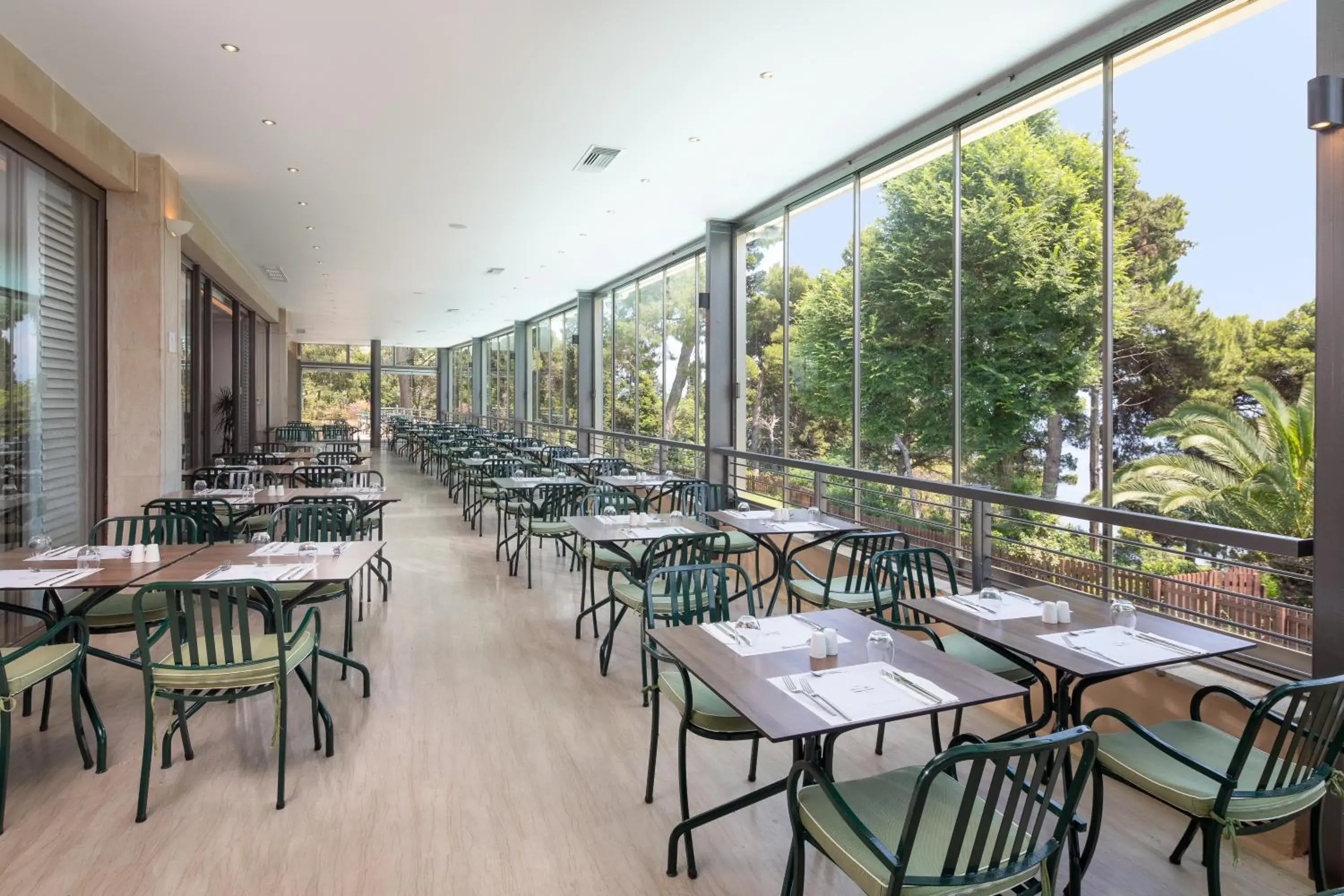 Restaurant/places to eat in Corfu Holiday Palace Restaurant/places to eat in Corfu Holiday Palace