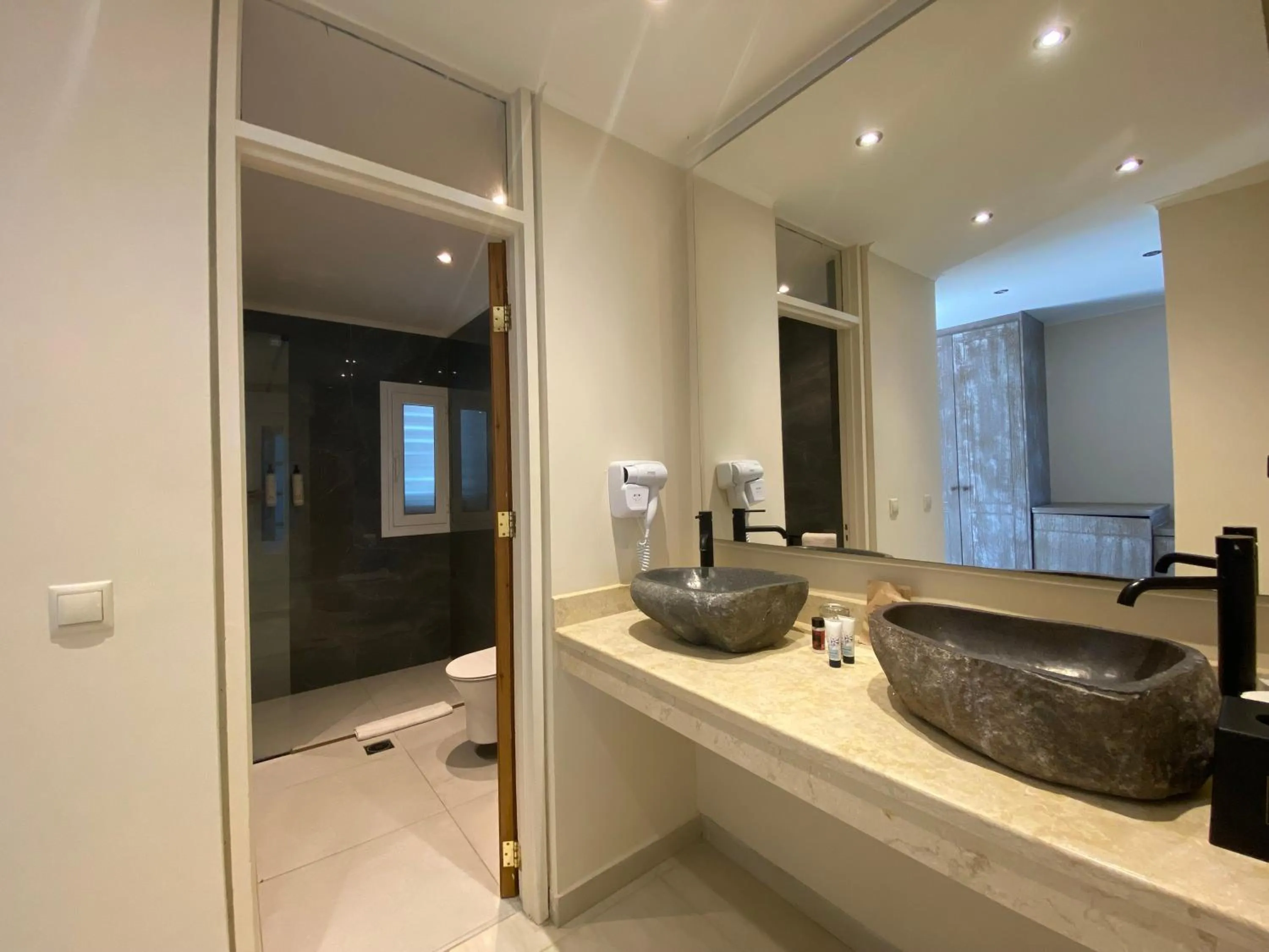 Bathroom in Corfu Holiday Palace