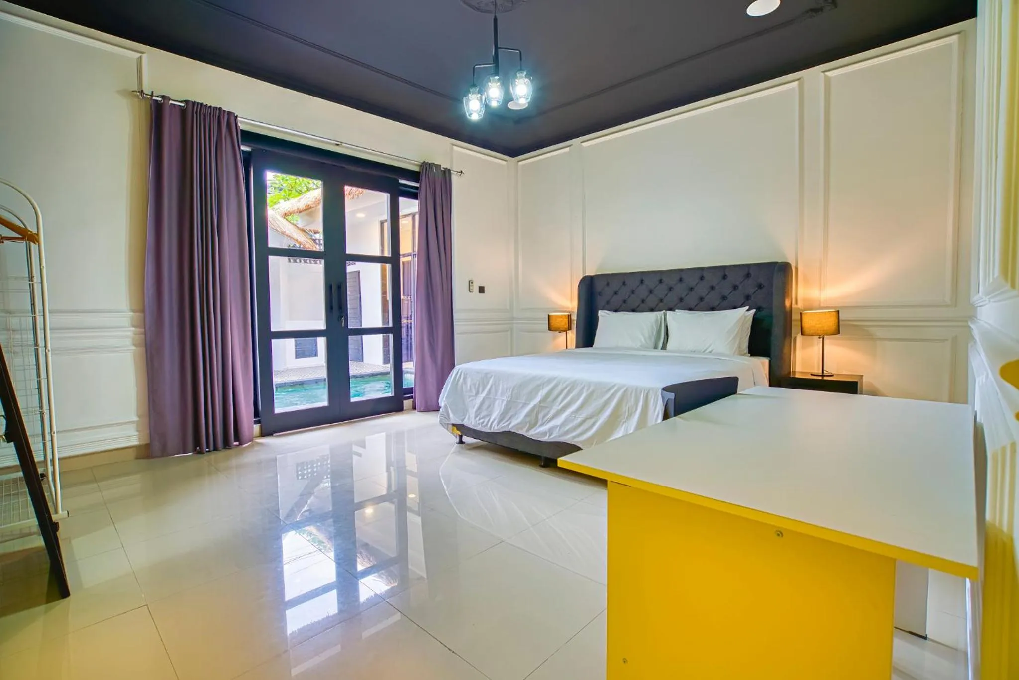 Bedroom, Bed in Villa Canberra - Seminyak