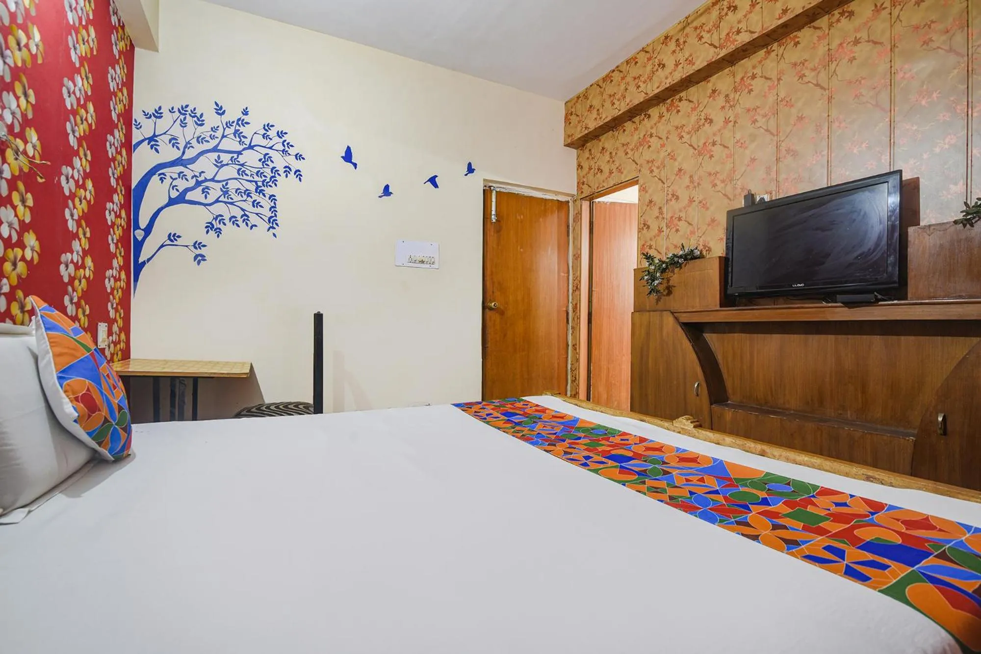 Bed in Via Maadhavam Residence