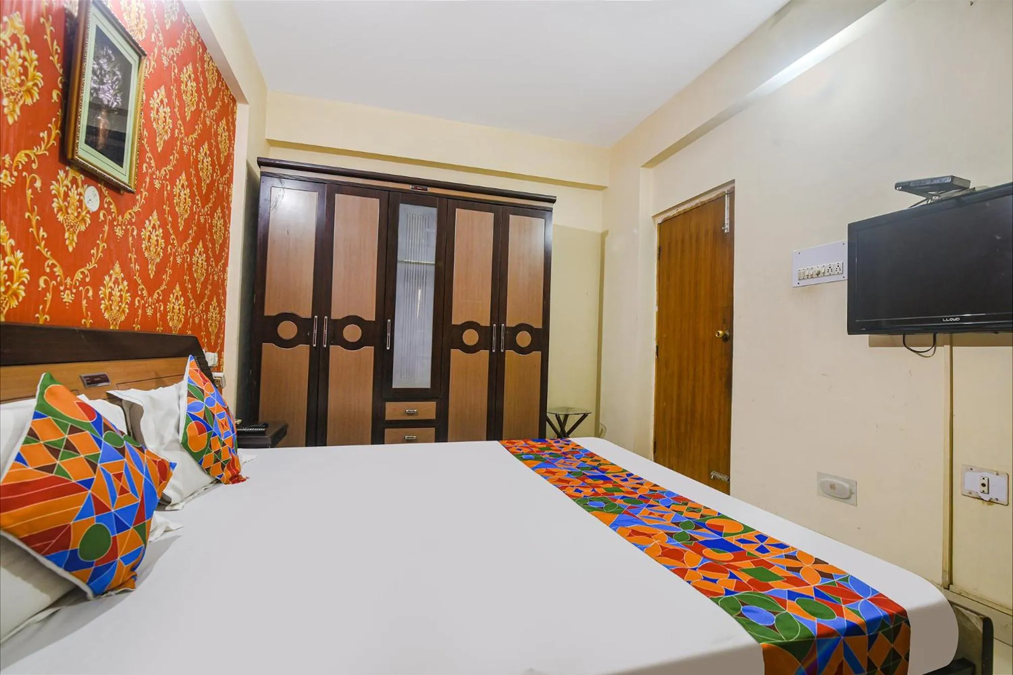 Bed in Via Maadhavam Residence
