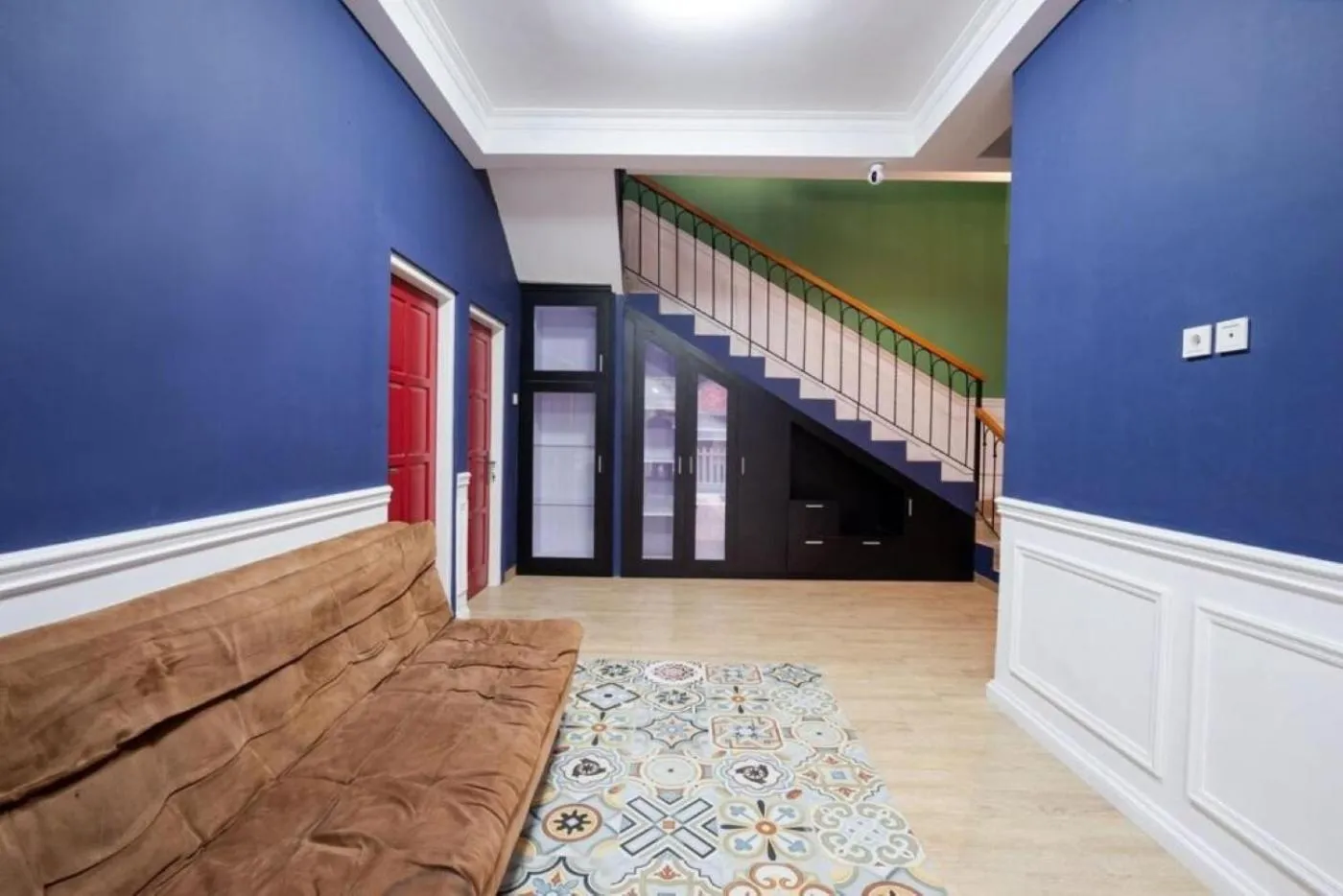 Living room in Violita House by FH Stay