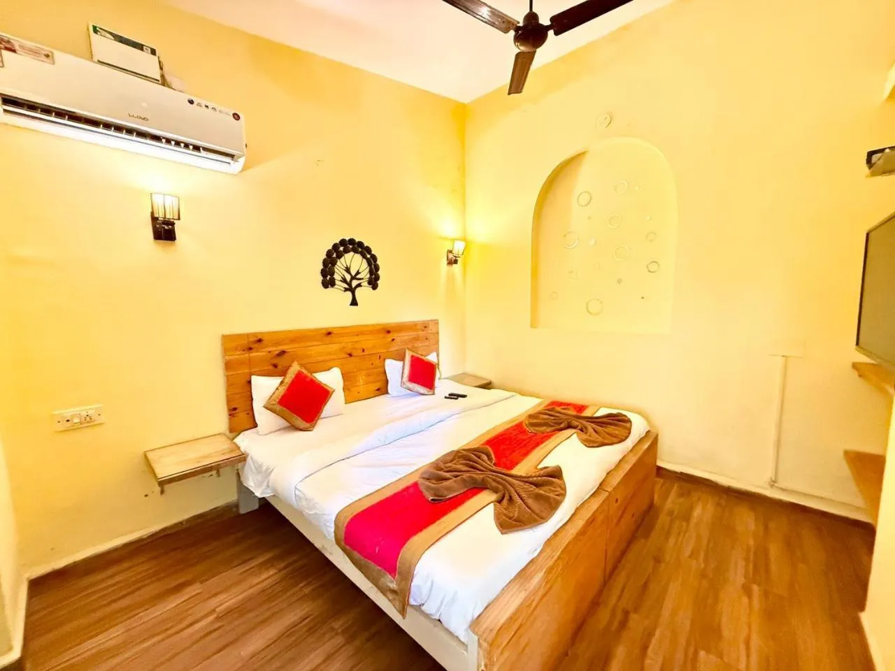 Bed in The Mamta Courtyard Anjuna