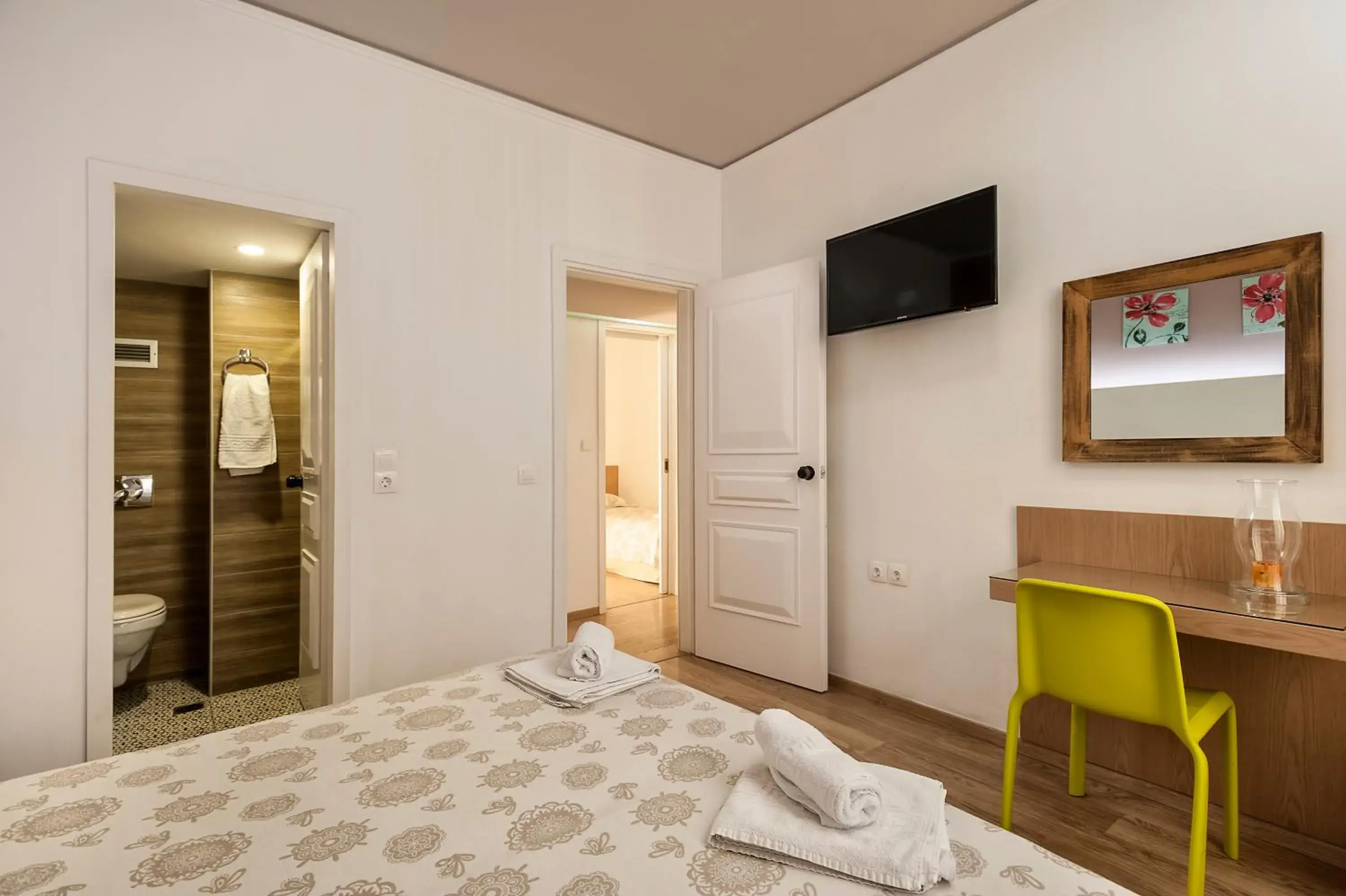 Bed in Elina Hotel Apartments Bed in Elina Hotel Apartments