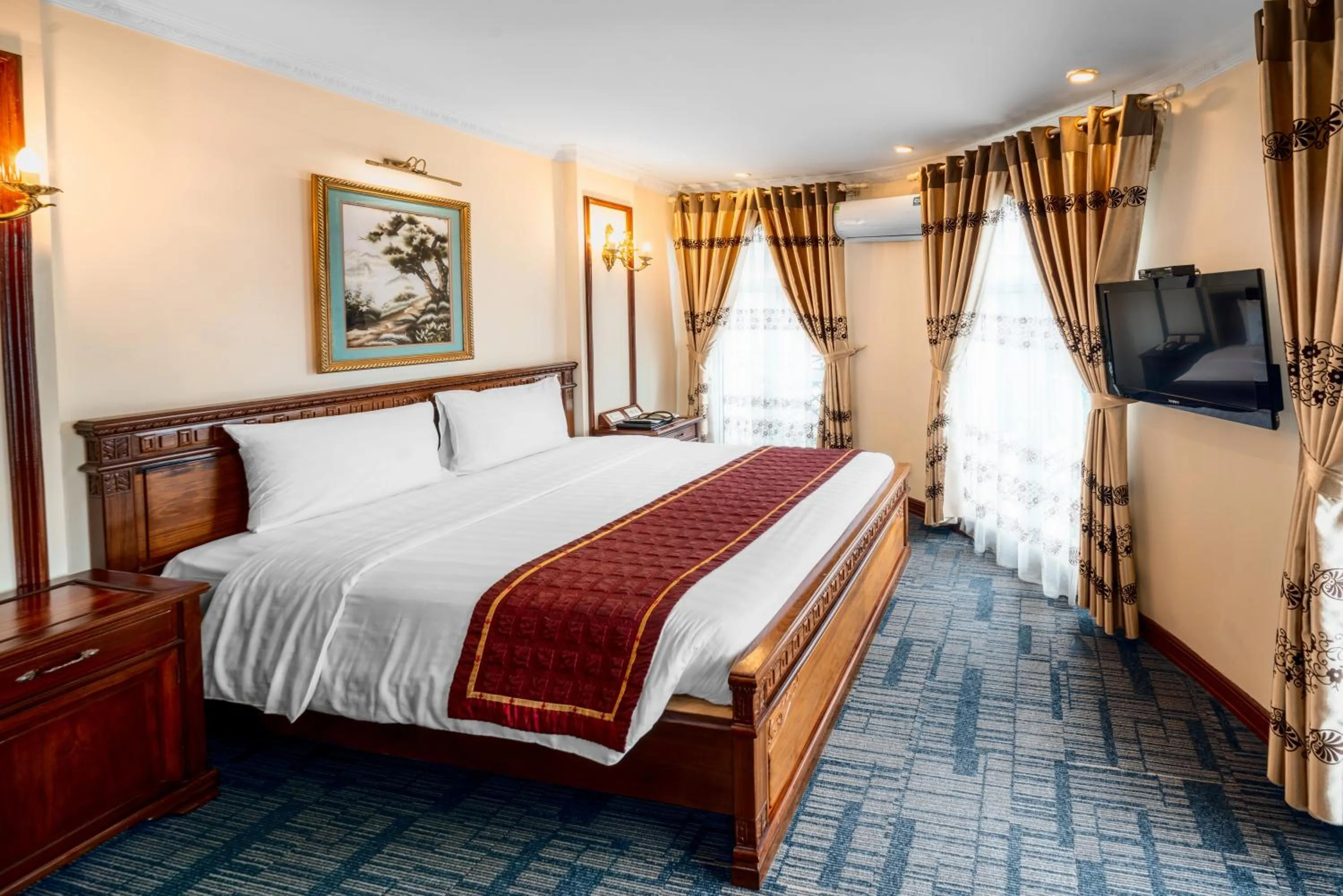 Bed in EDEN HOTEL HÀ NỘI