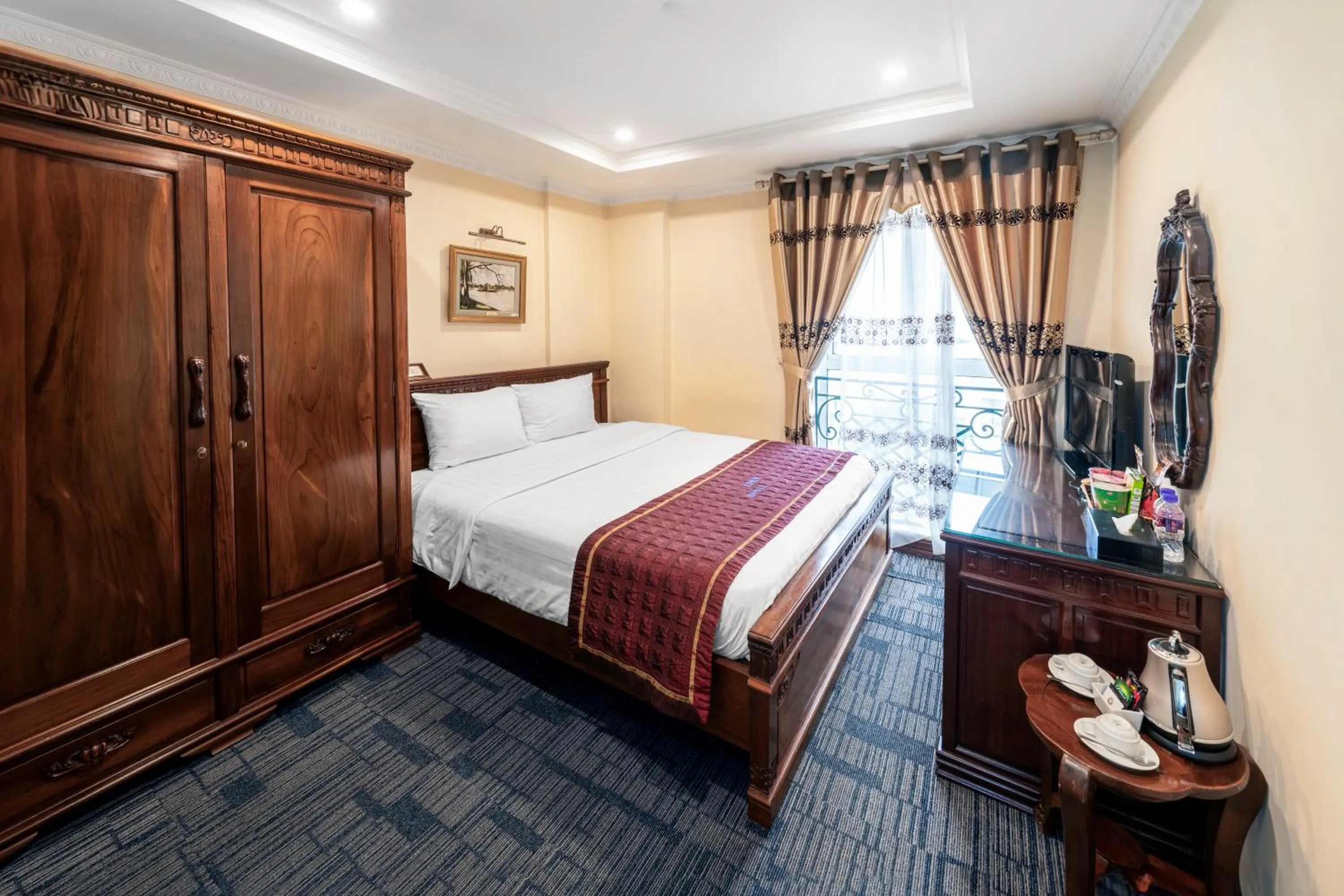 Bed in EDEN HOTEL HÀ NỘI