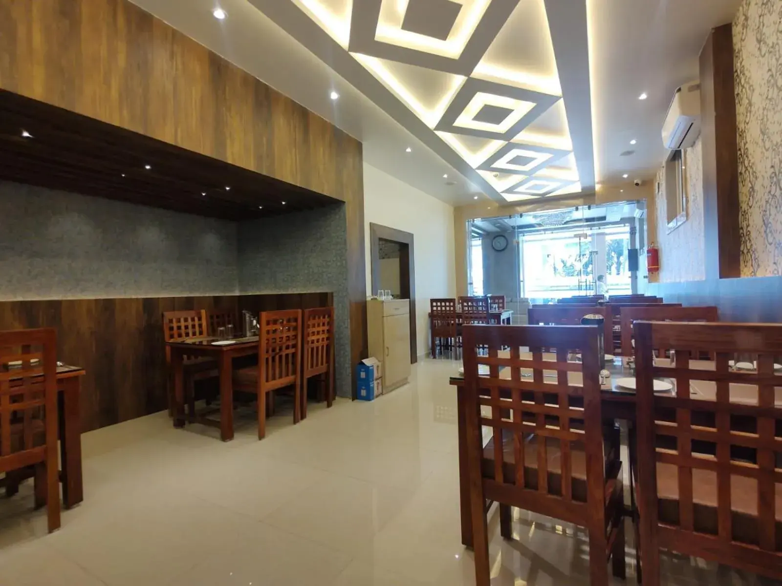 Restaurant/places to eat in HOTEL IDHAYA Restaurant/places to eat in HOTEL IDHAYA
