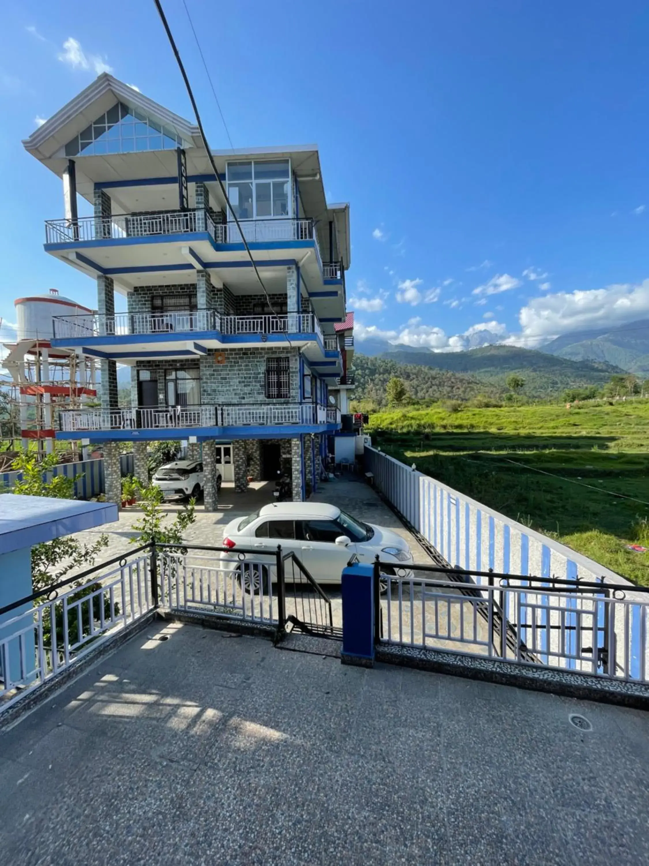 Himalayan Retreat Himalayan Retreat