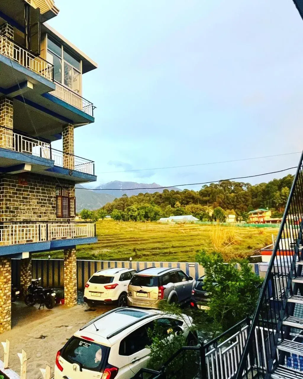 Property building in Himalayan Retreat Property building in Himalayan Retreat