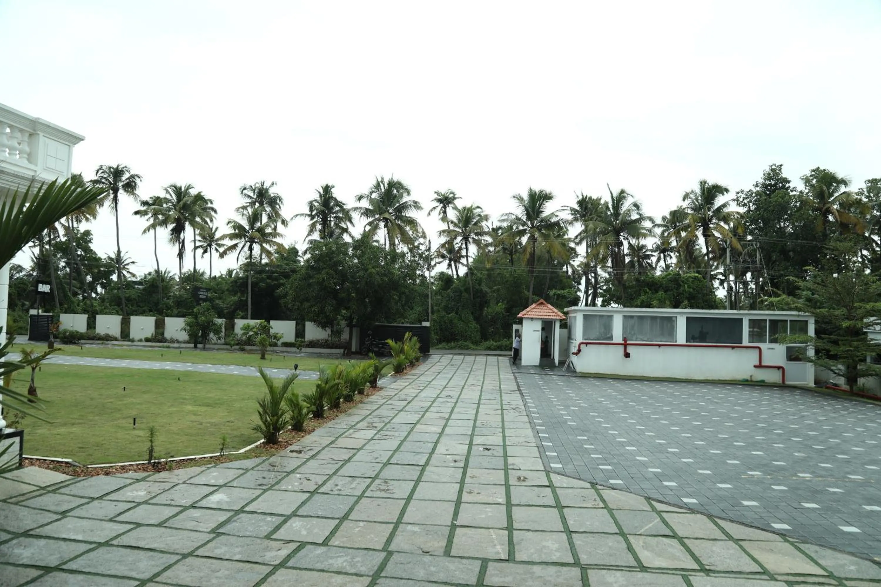 Facade/entrance in MARIYALAYAM MUNROE ISLAND RESIDENCY