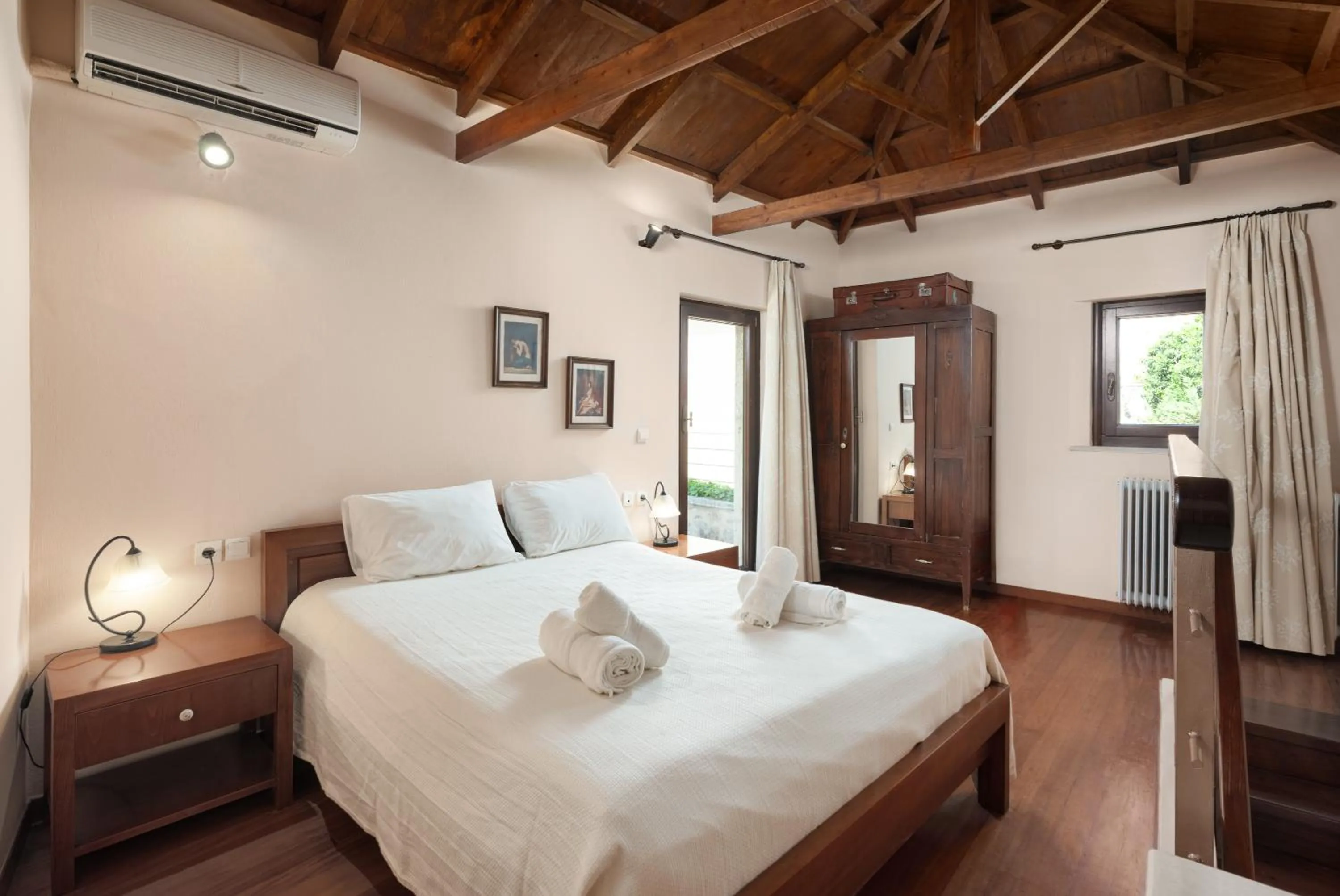 Bed in Kalimera Archanes Village