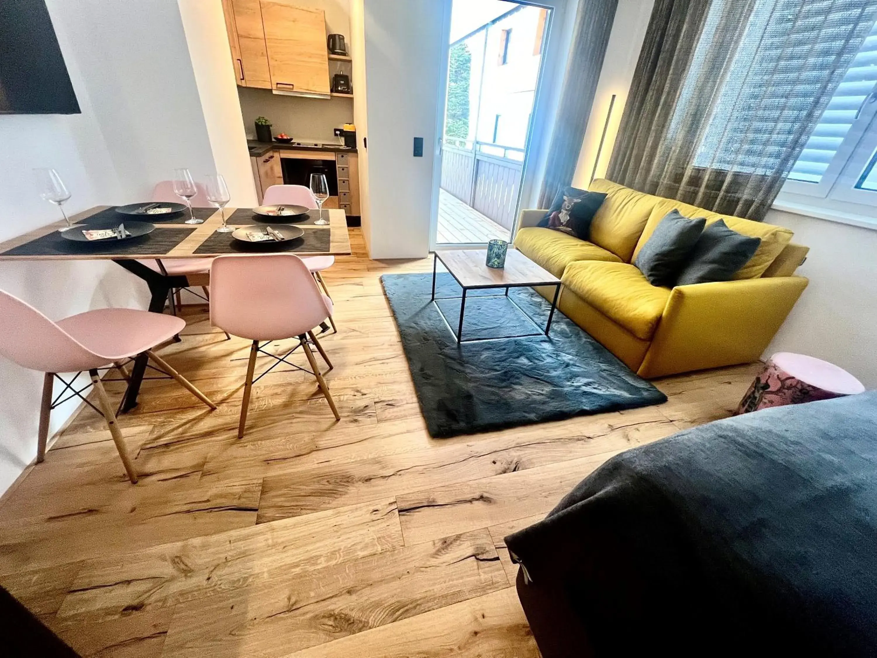 Family Room with Garden View in Auhof - Apartments Bad Gastein Family Room with Garden View in Auhof - Apartments Bad Gastein