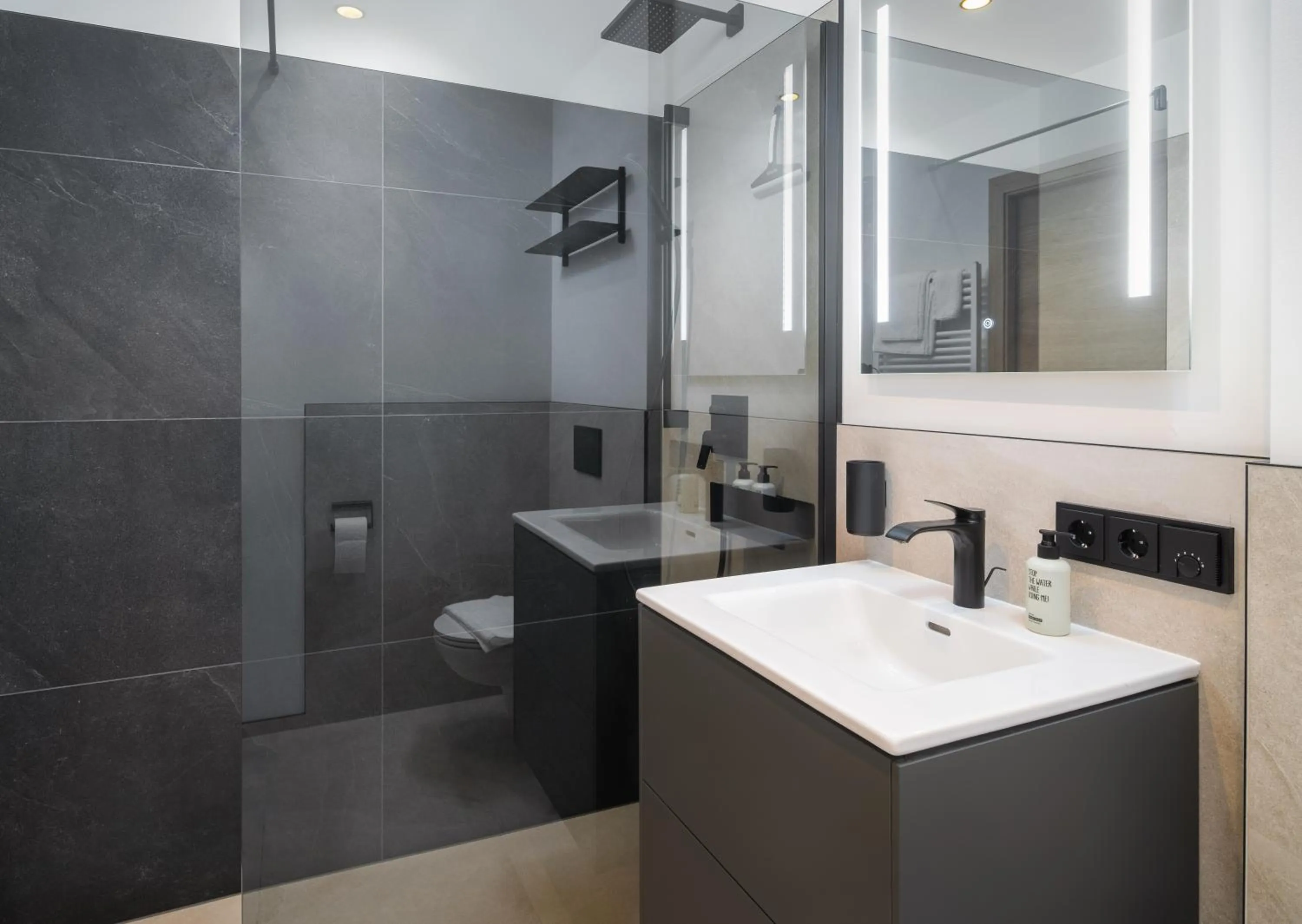 Shower in Auhof - Apartments Bad Gastein