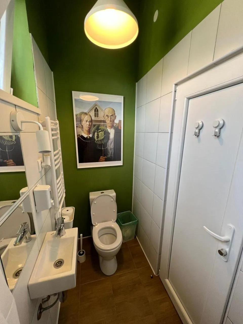 Toilet in Cabbage Hostel