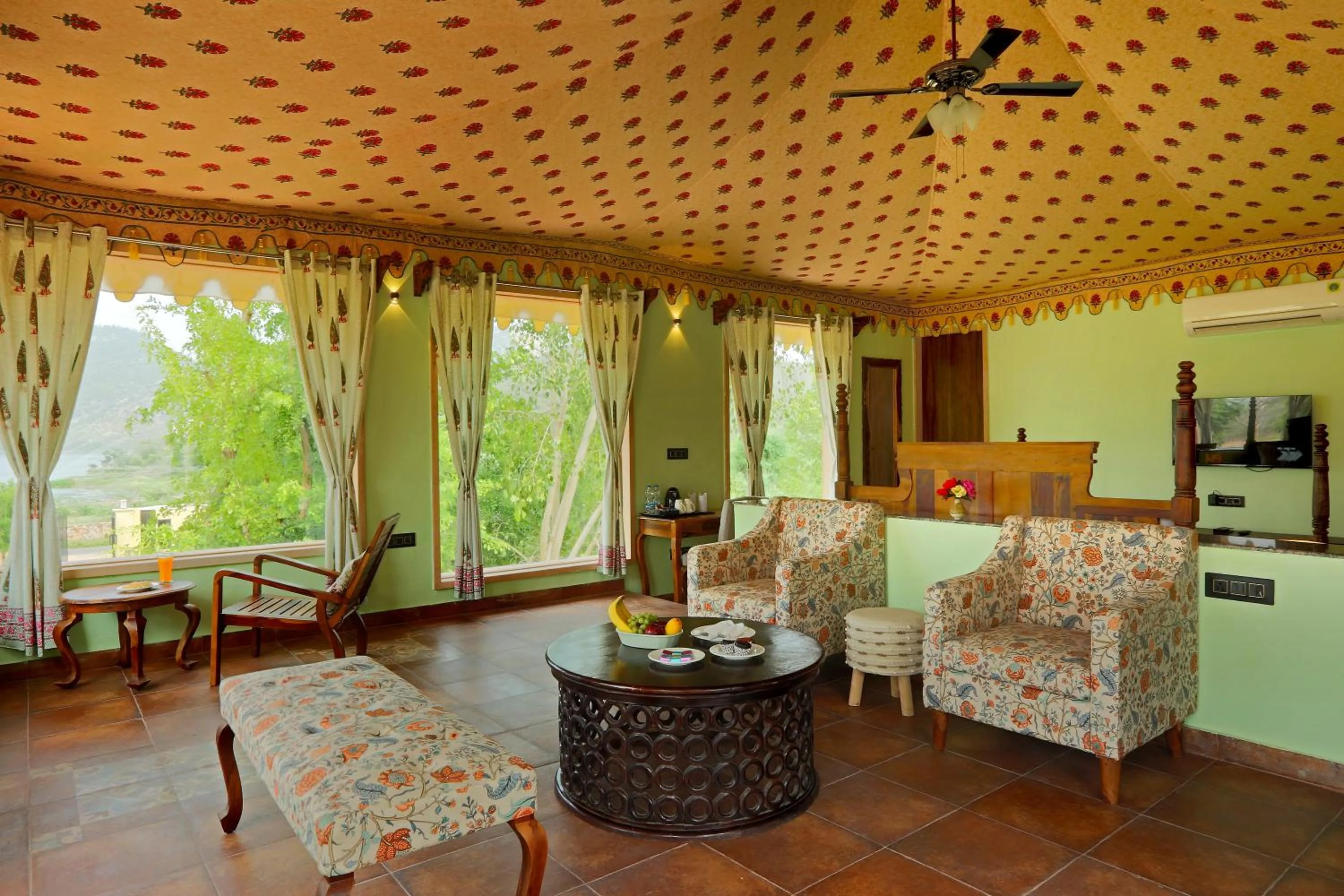 Living room in Ratan Villas Sariska