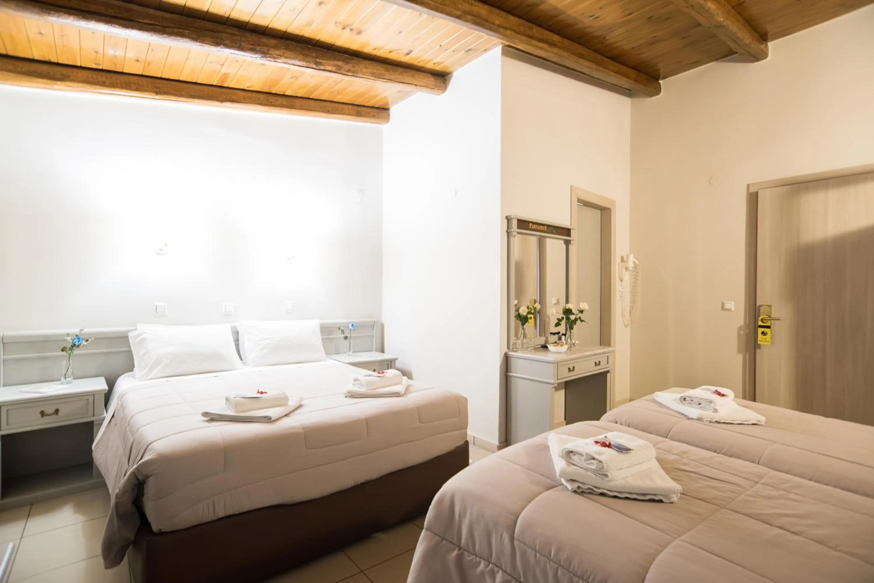 Bedroom, Bed in Parnassos Delphi Hotel