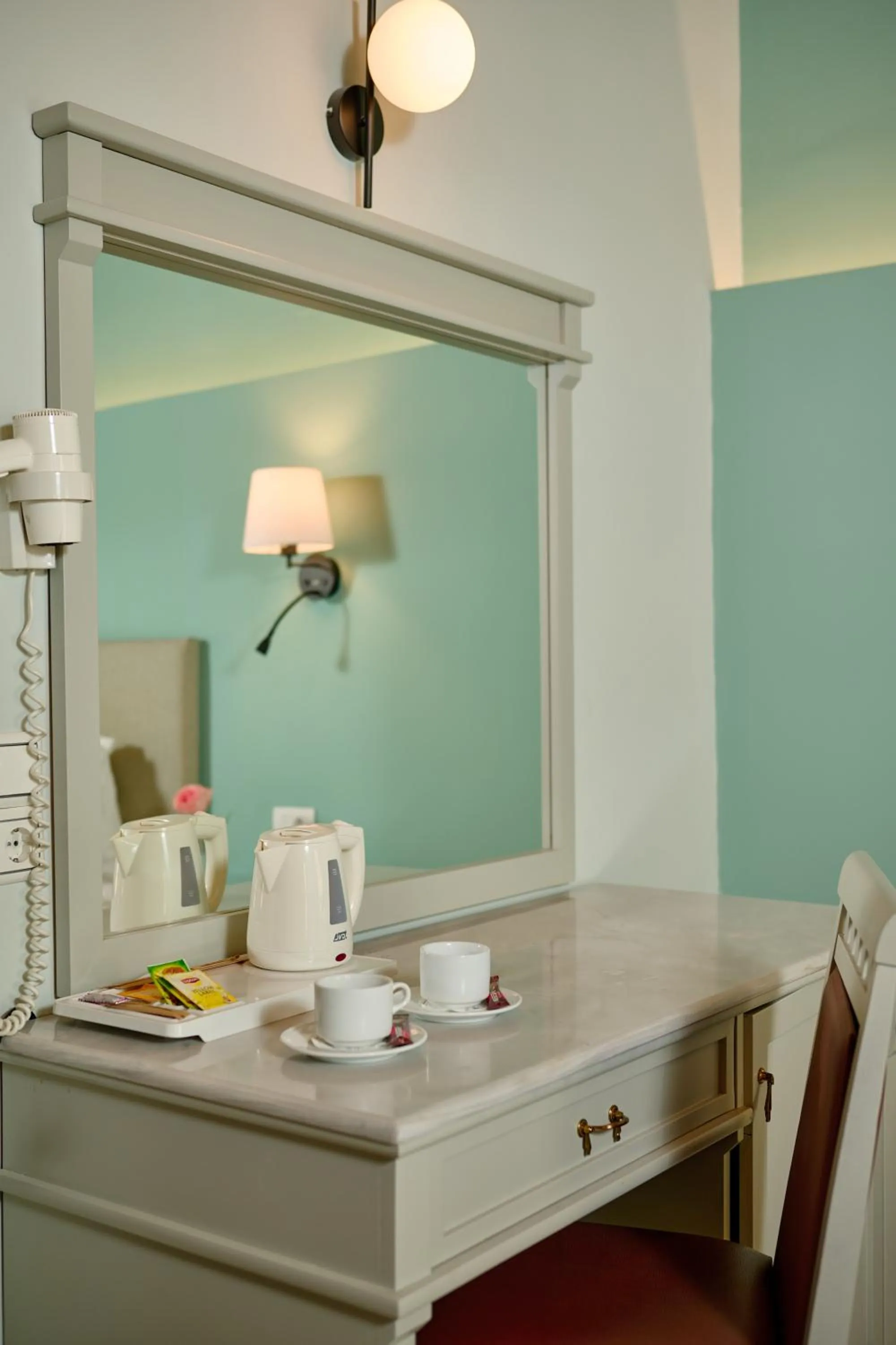 Coffee/tea facilities in Parnassos Delphi Hotel