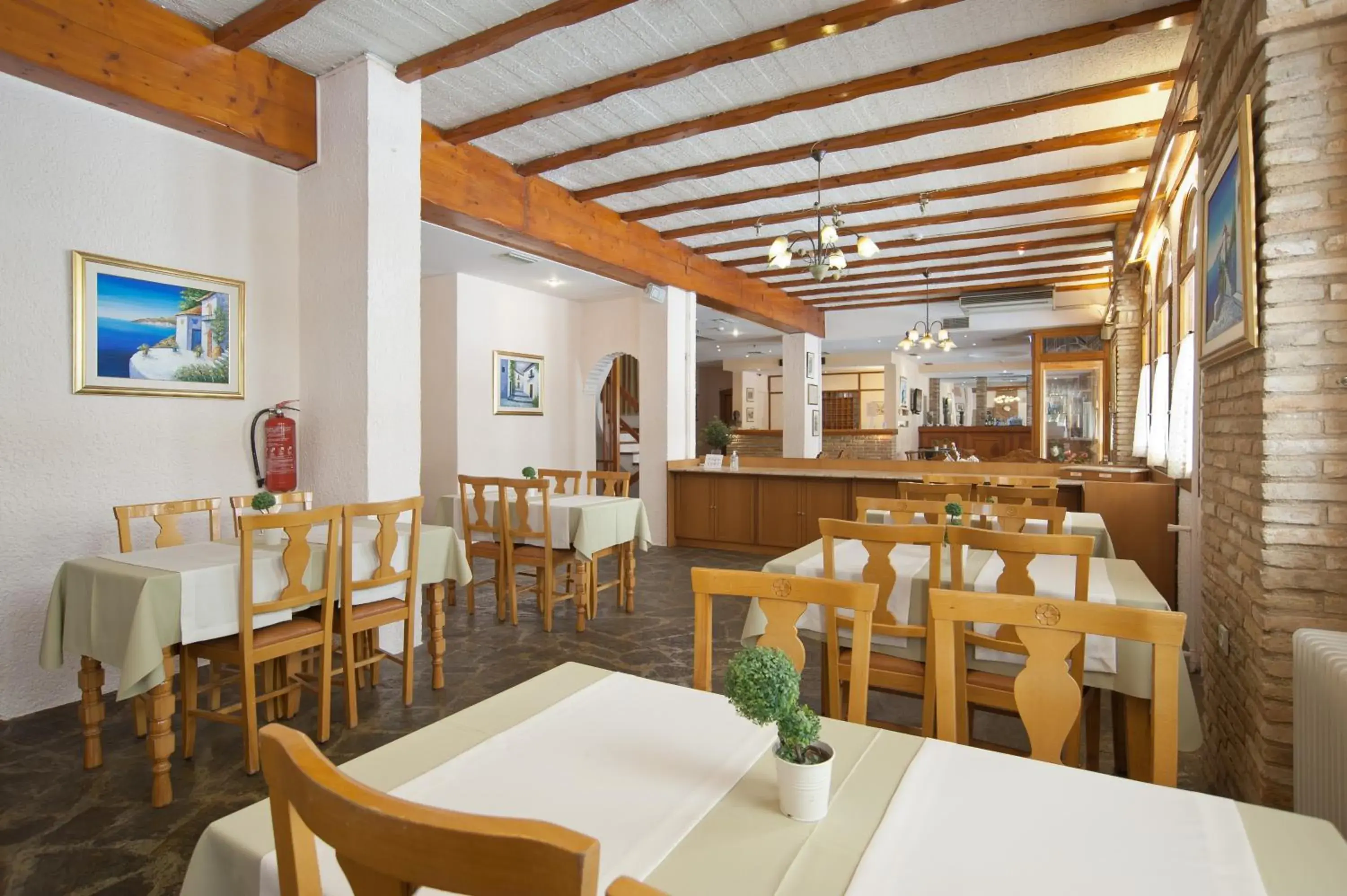 Restaurant/places to eat in Acropole Delphi City Hotel Restaurant/places to eat in Acropole Delphi City Hotel