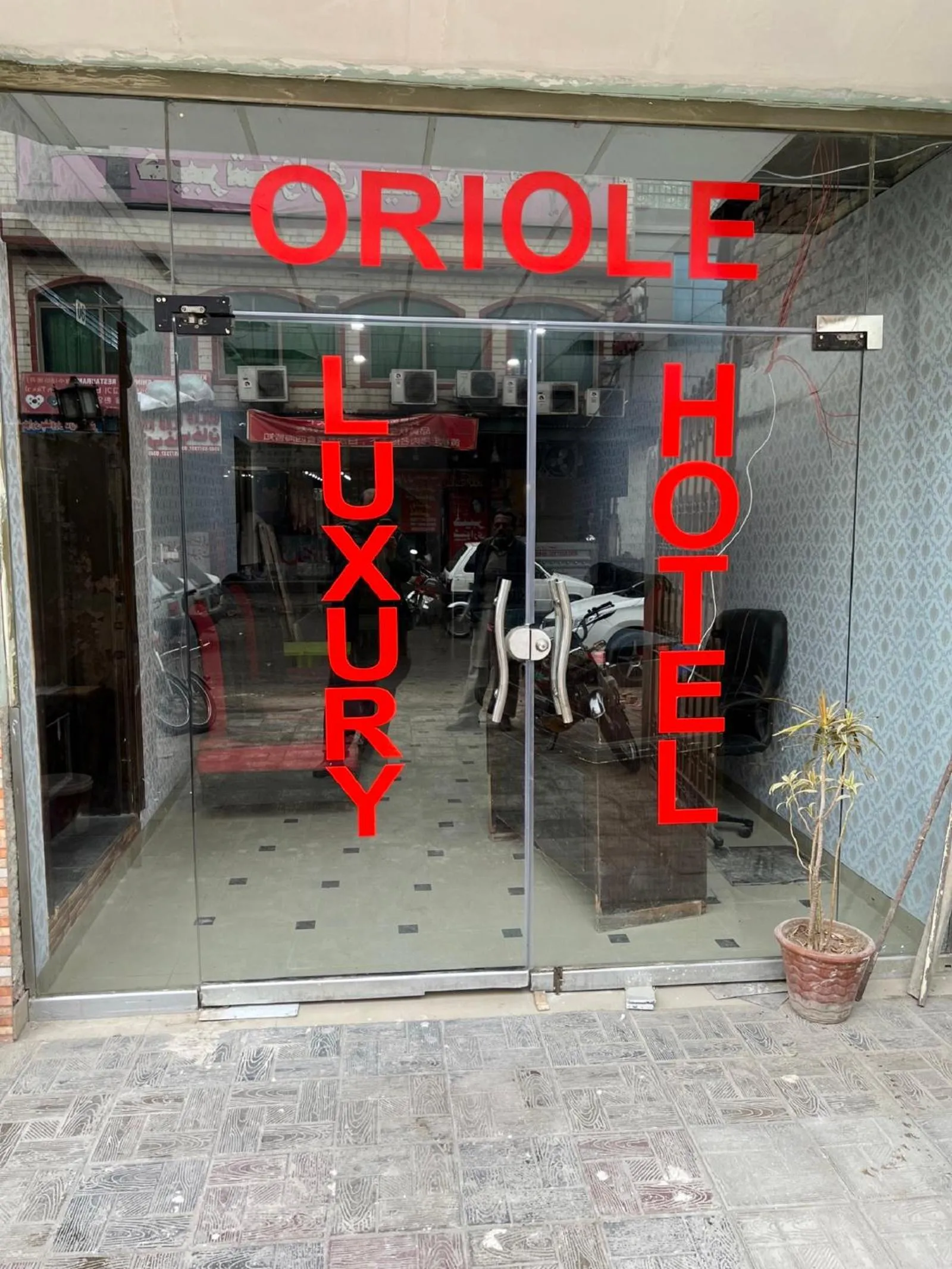 Oriole Luxury Hotel