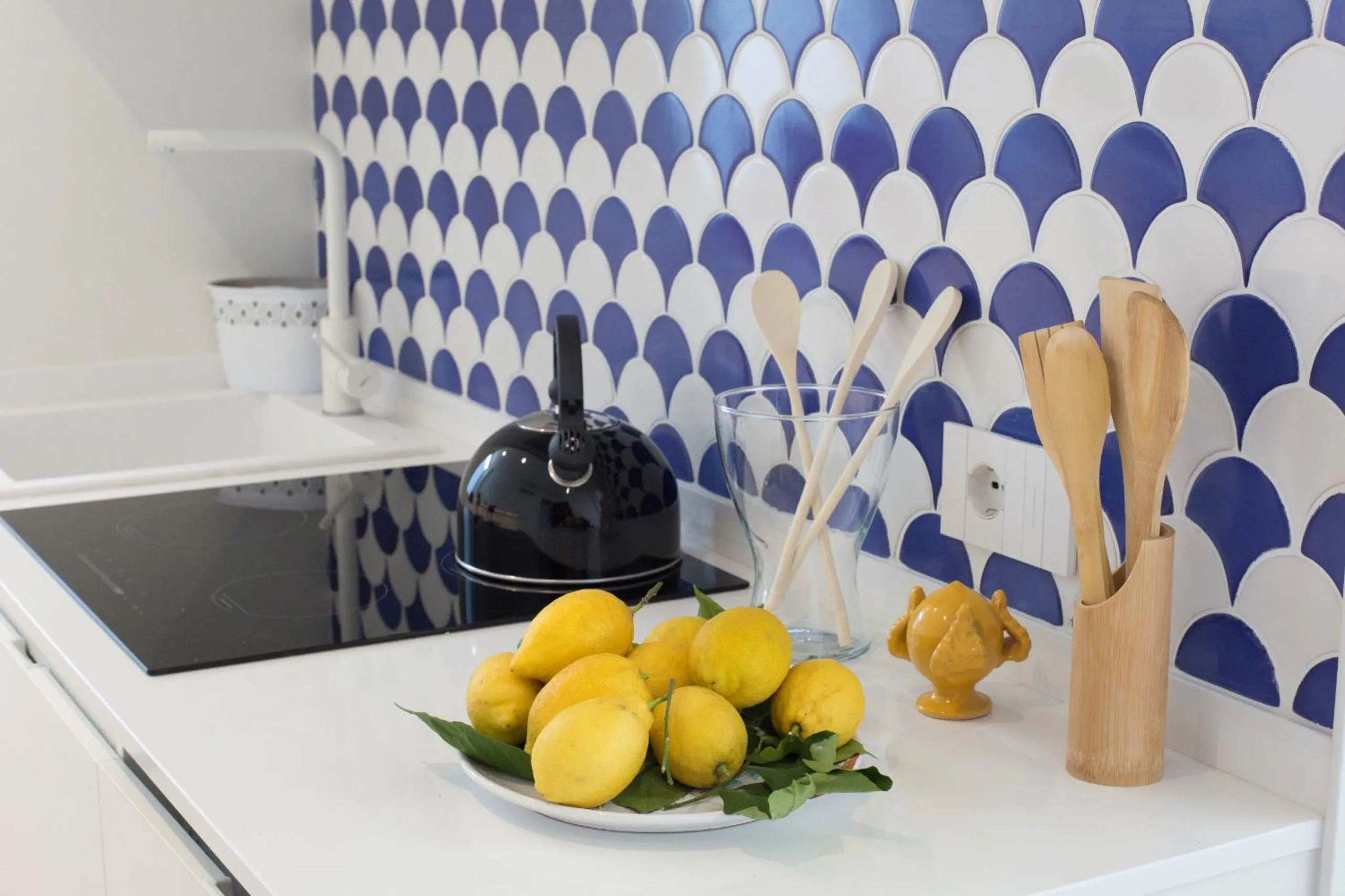 Kitchen or kitchenette in AMORE RENTALS - Appartamento Luis 2 11