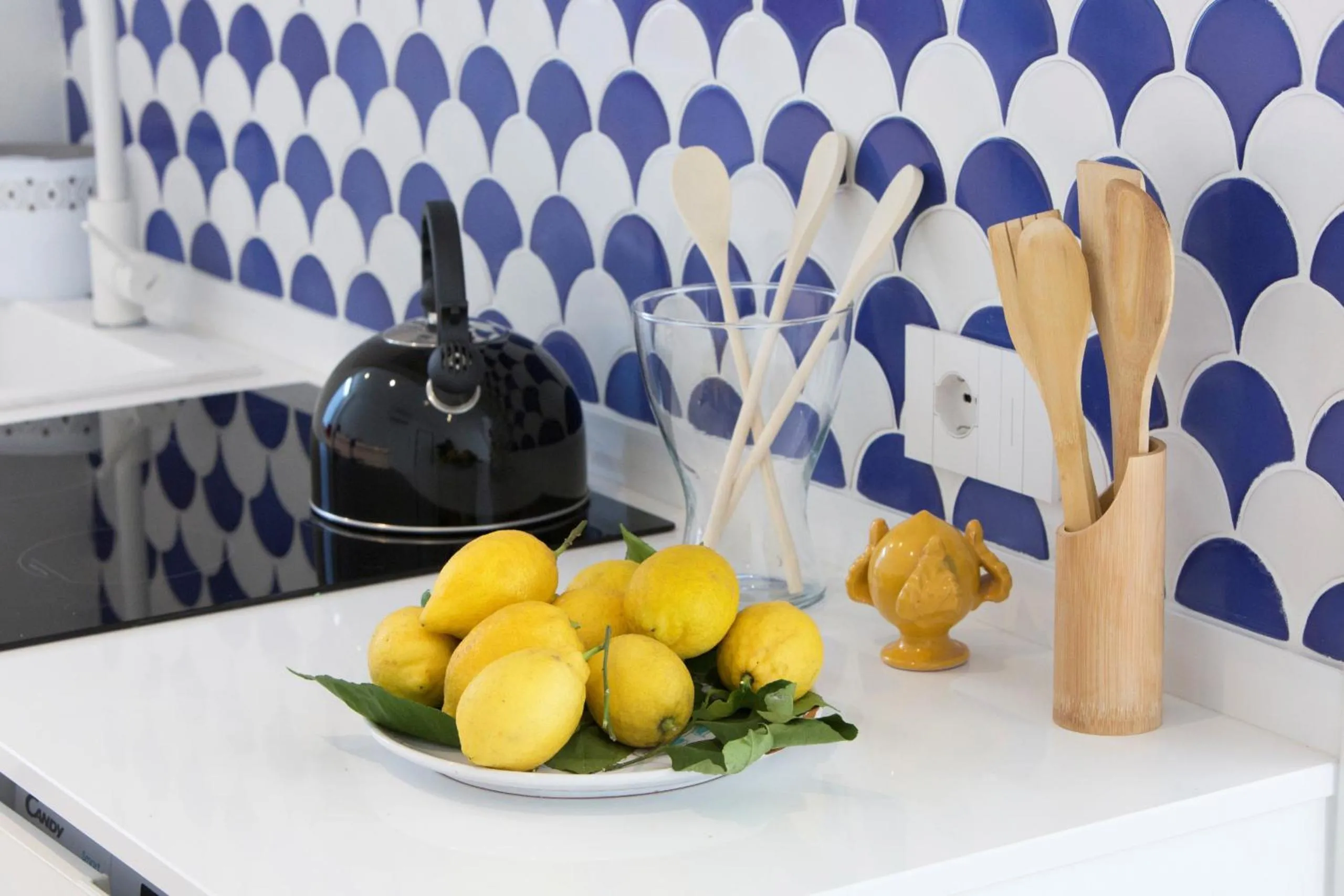 Kitchen or kitchenette in AMORE RENTALS - Appartamento Luis 2 11