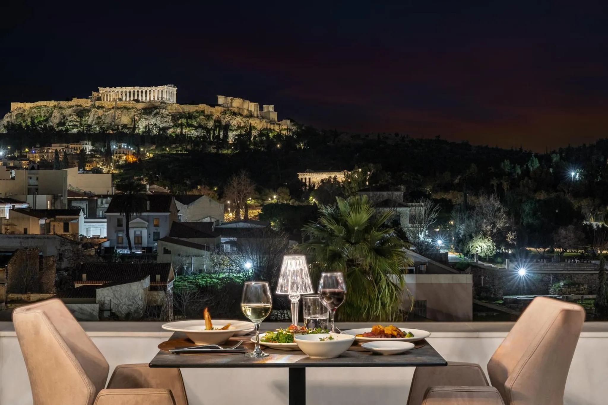 Restaurant/places to eat in Athenaeum Eridanus Luxury Hotel