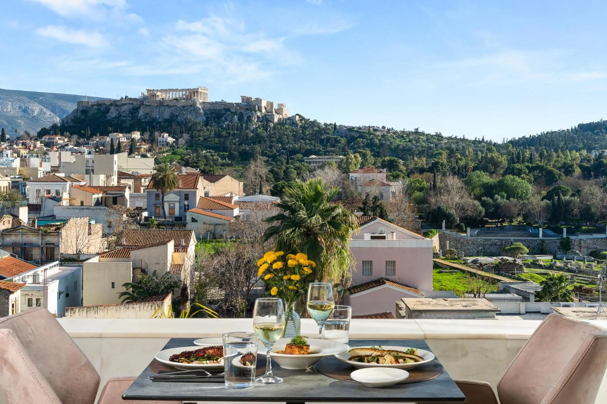 Restaurant/places to eat in Athenaeum Eridanus Luxury Hotel