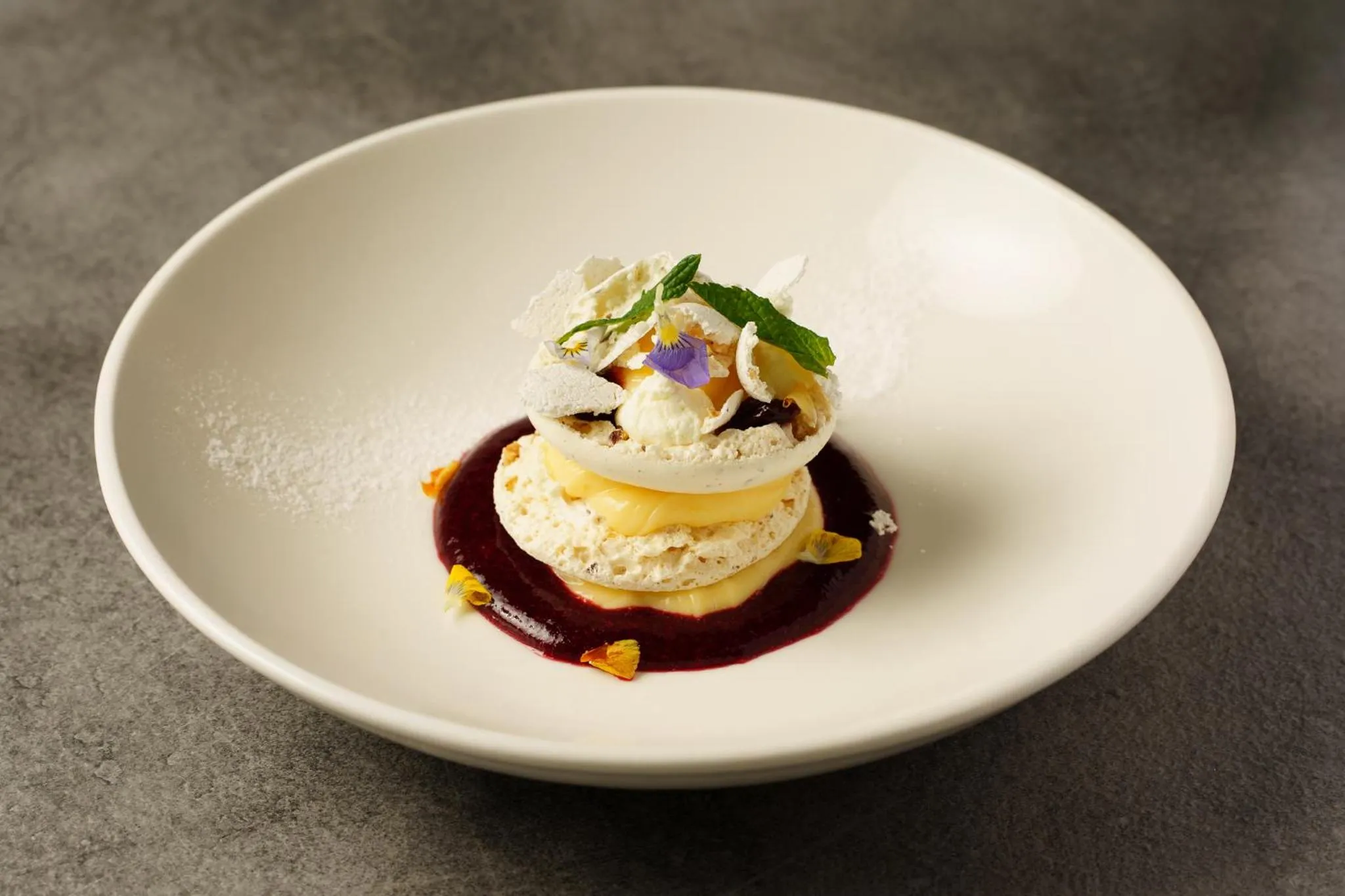 Food and drinks in Athenaeum Eridanus Luxury Hotel