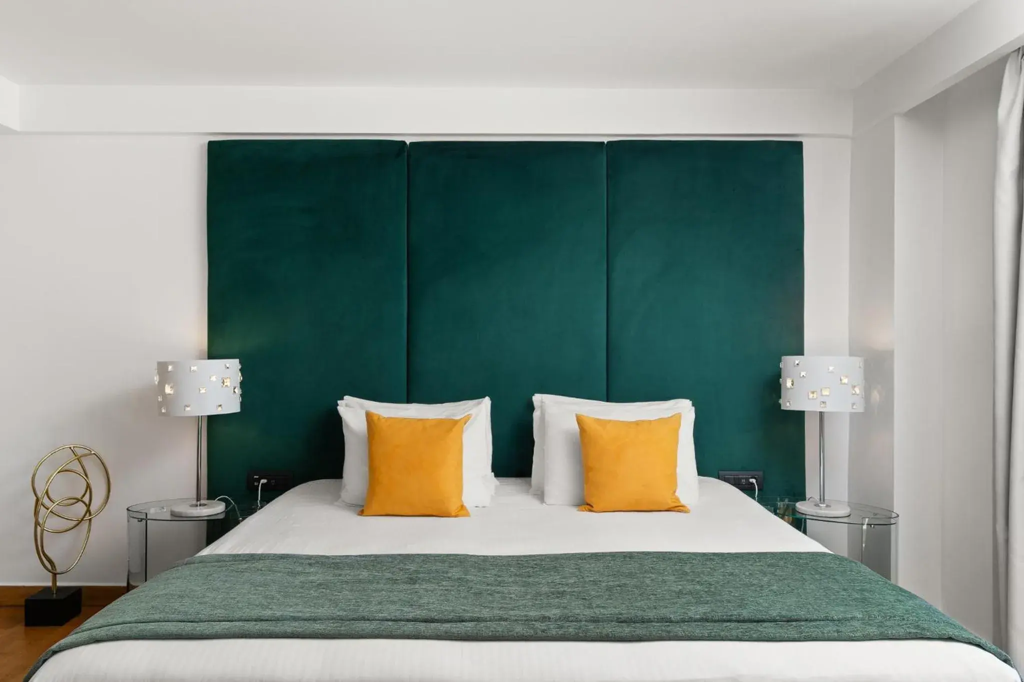 Bed in Athenaeum Eridanus Luxury Hotel Bed in Athenaeum Eridanus Luxury Hotel