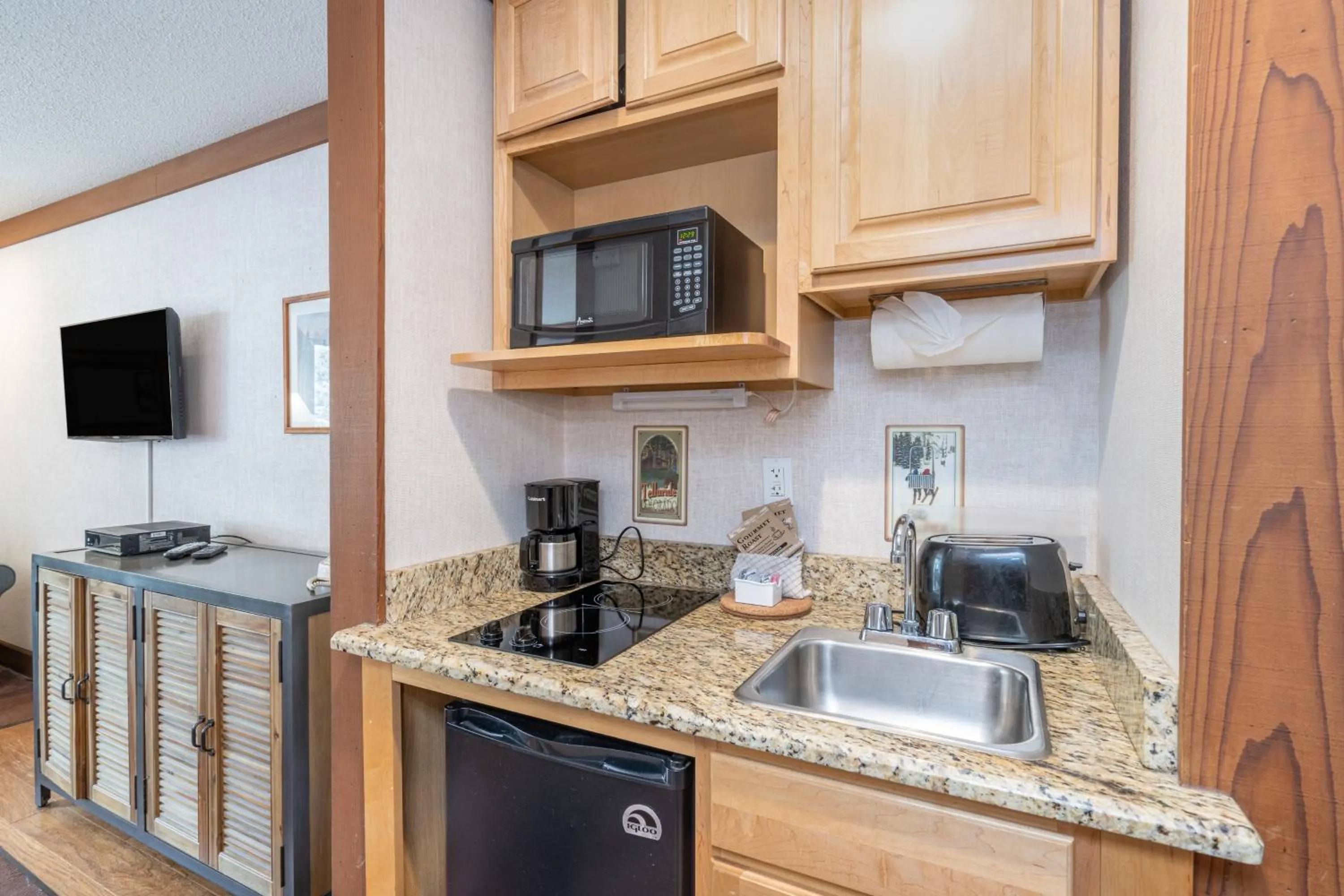 Mountainside Inn 118 by Alpine Lodging Telluride