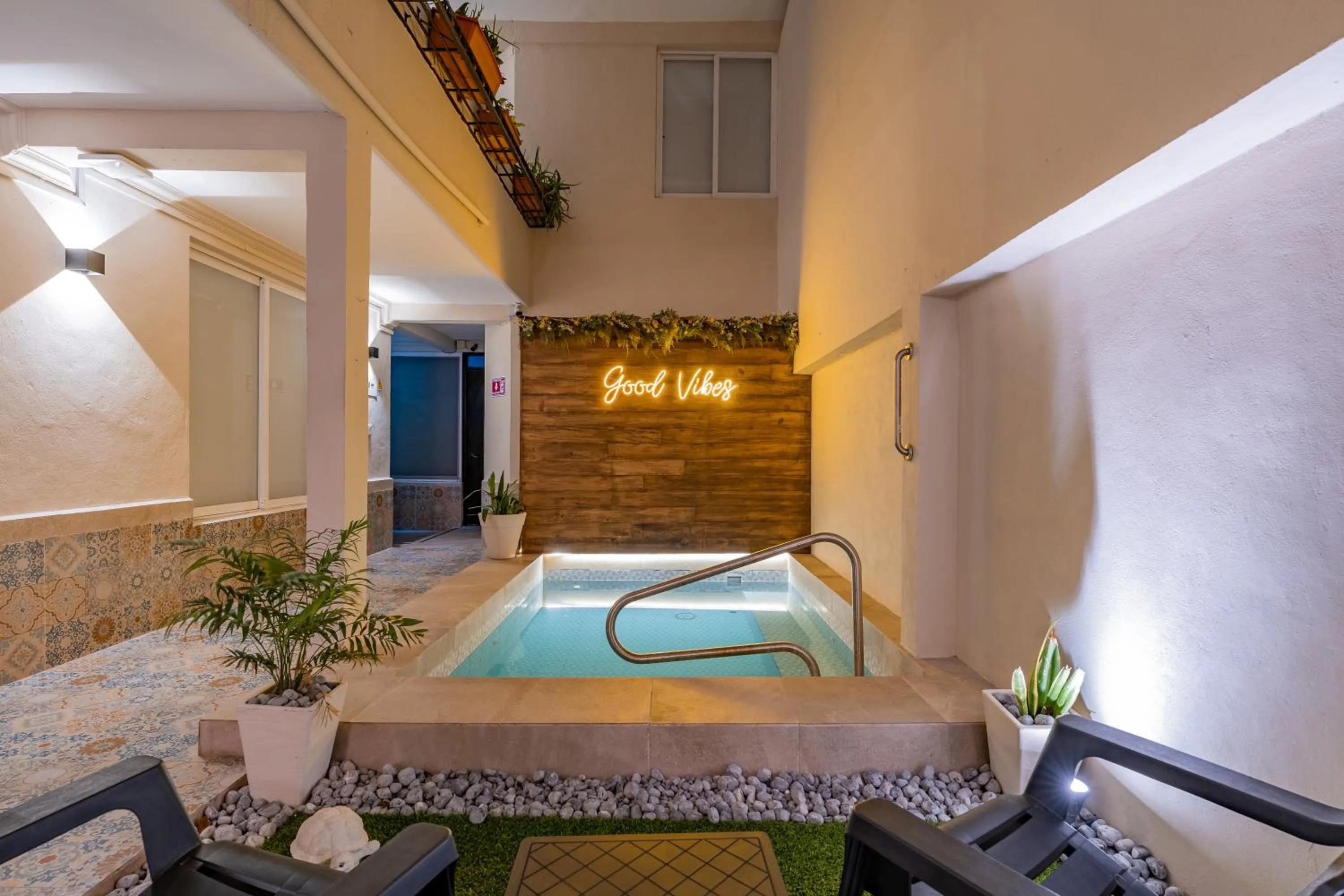 Swimming pool in Hotel Brisas 5a AV, Playa del Carmen